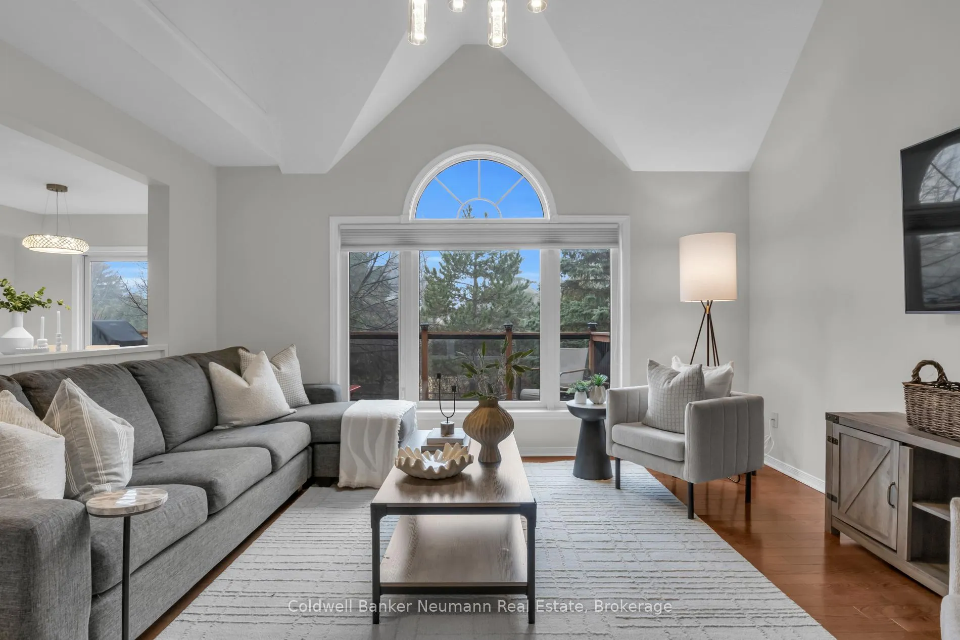 Photo 4 of 36 Jenson Boulevard, Guelph, Pineridge/Westminster Woods — HOMEH