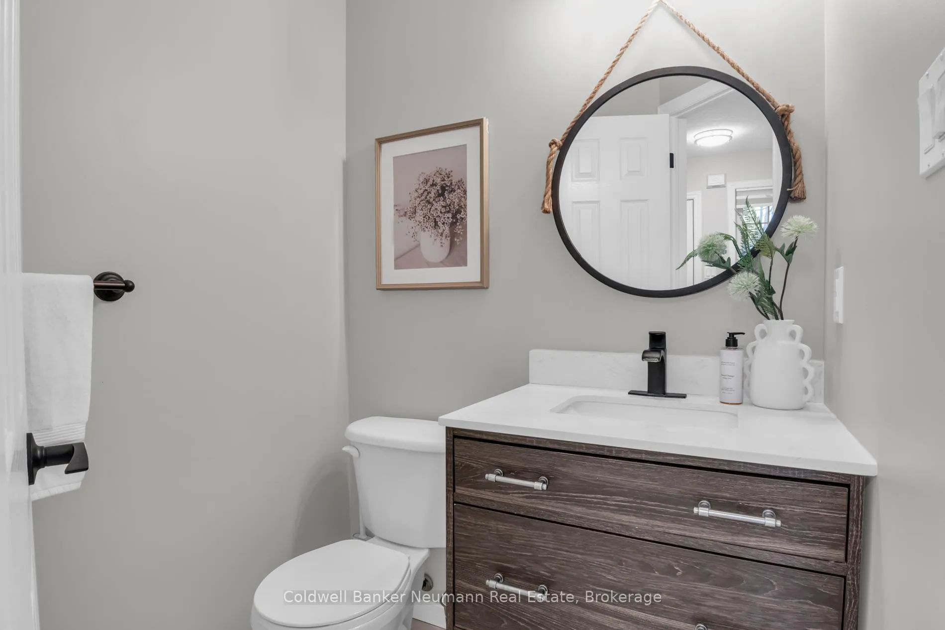 Photo 15 of 36 Jenson Boulevard, Guelph, Pineridge/Westminster Woods — HOMEH