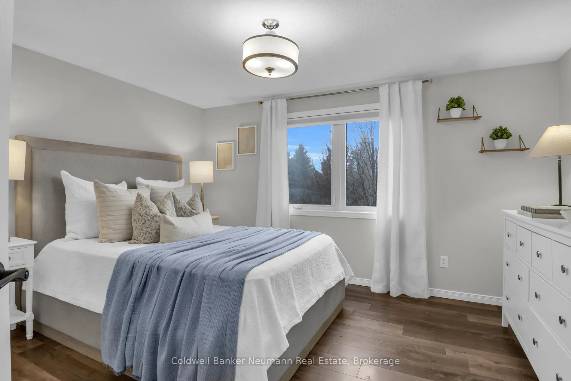 Photo 19 of 36 Jenson Boulevard, Guelph, Pineridge/Westminster Woods — HOMEH