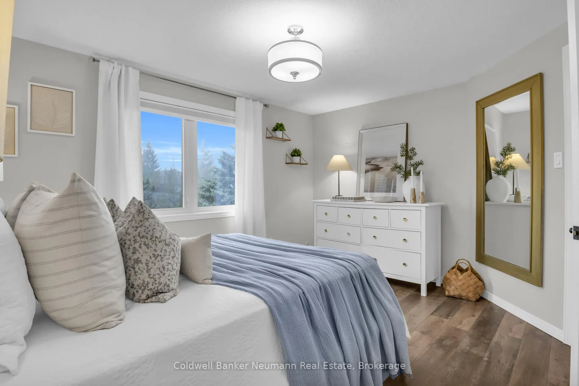 Photo 20 of 36 Jenson Boulevard, Guelph, Pineridge/Westminster Woods — HOMEH
