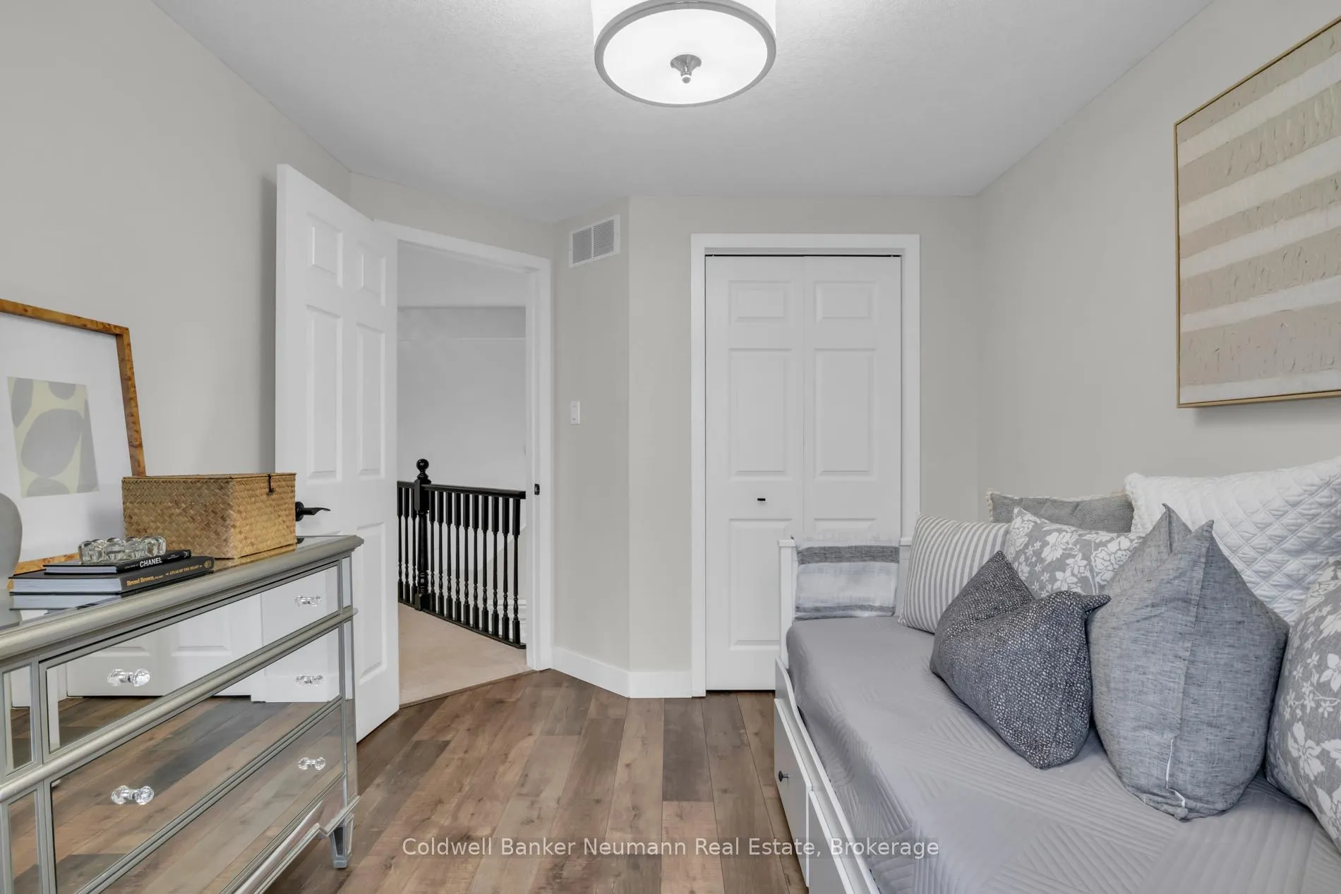 Photo 23 of 36 Jenson Boulevard, Guelph, Pineridge/Westminster Woods — HOMEH