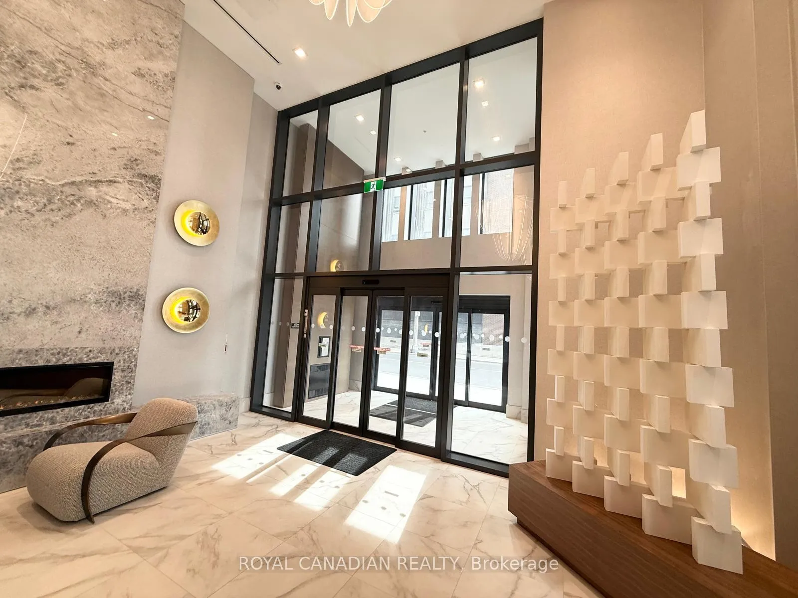 Photo 2 of Unit 418, 75 James Street S, Hamilton, Corktown — HOMEH