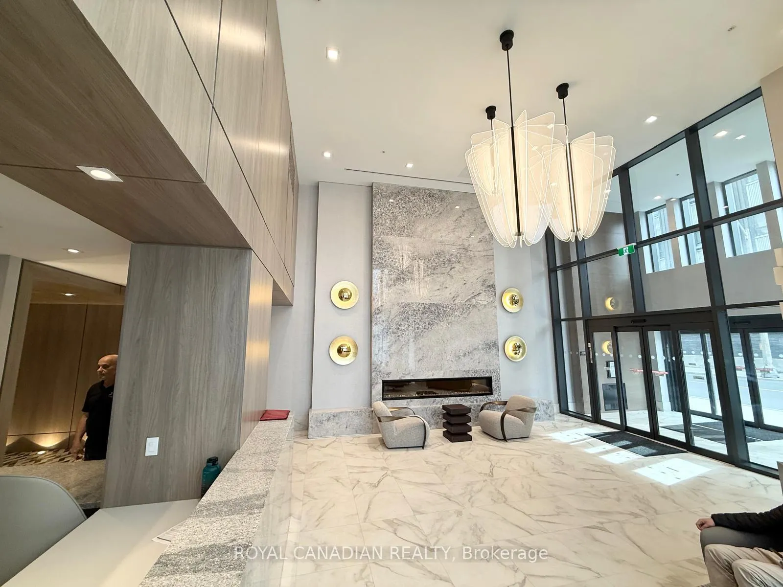 Photo 3 of Unit 418, 75 James Street S, Hamilton, Corktown — HOMEH