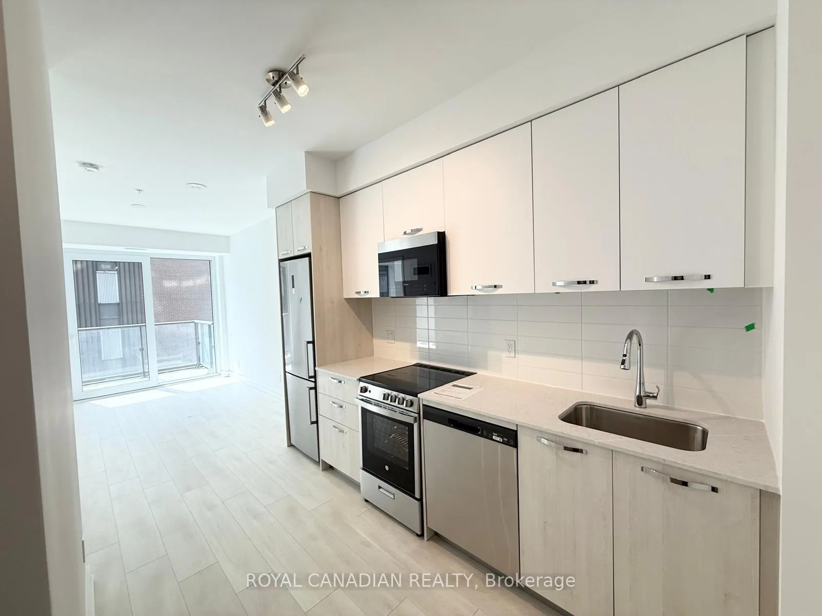 Photo 11 of Unit 418, 75 James Street S, Hamilton, Corktown — HOMEH