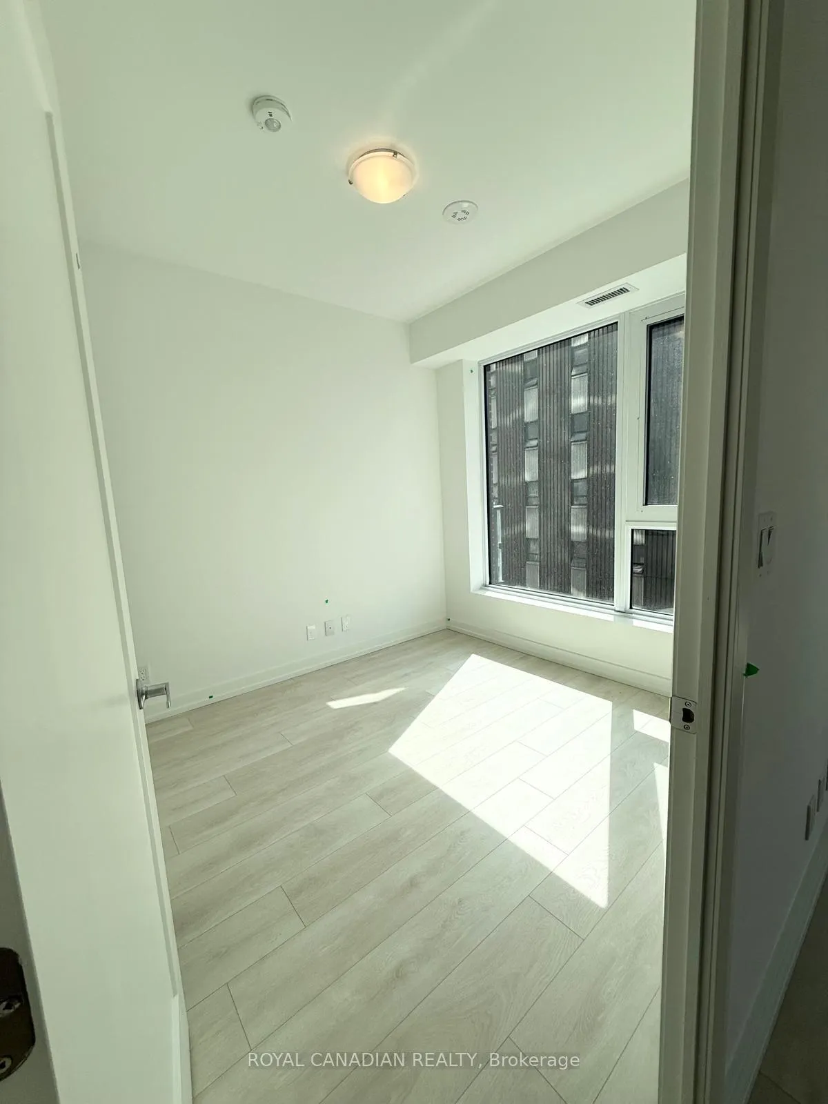 Photo 12 of Unit 418, 75 James Street S, Hamilton, Corktown — HOMEH
