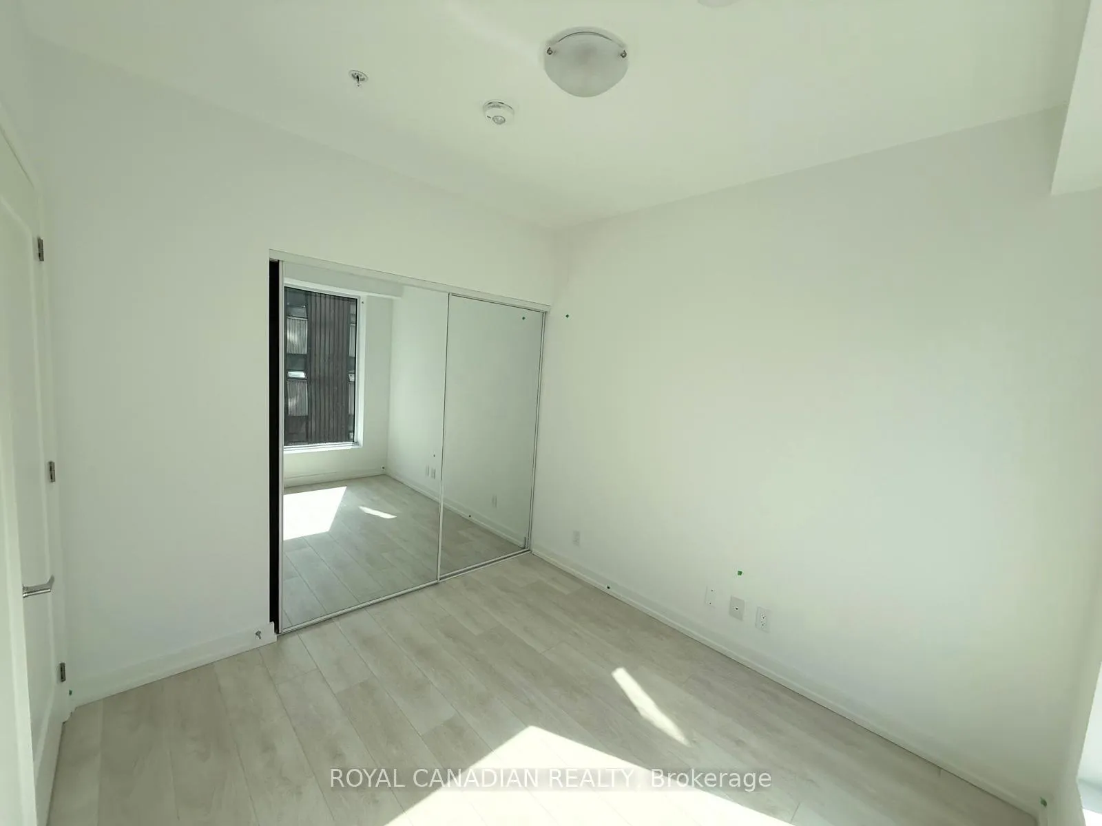 Photo 16 of Unit 418, 75 James Street S, Hamilton, Corktown — HOMEH