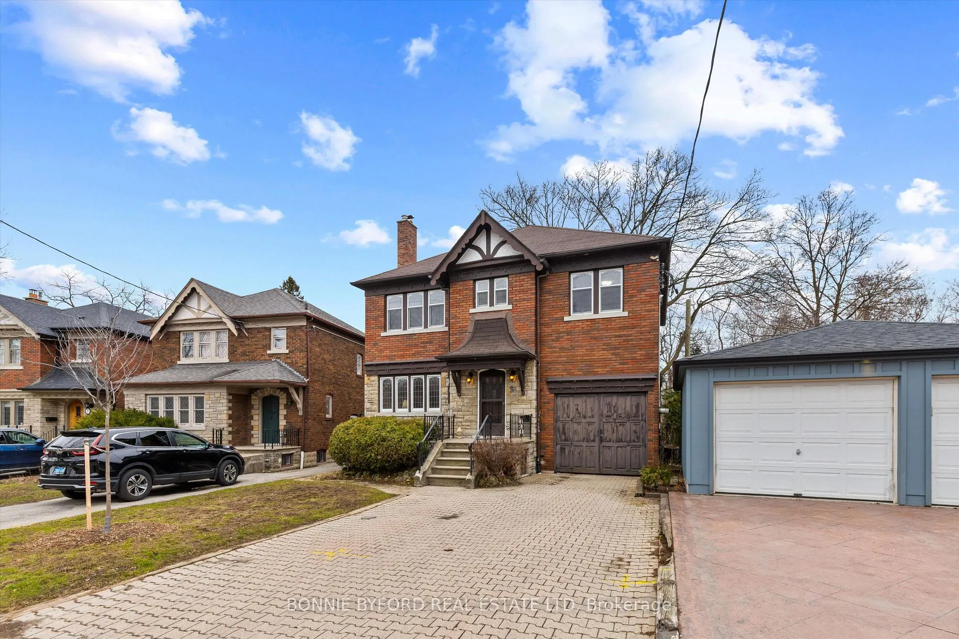 Photo 2 of 3 Fleming Crescent, Toronto, Leaside — HOMEH