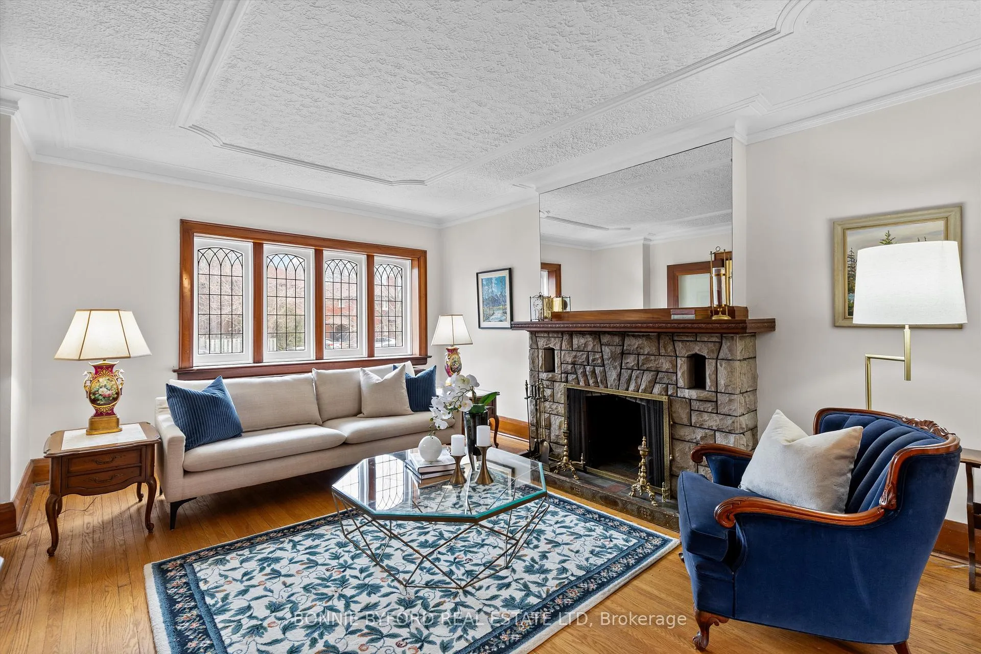 Photo 5 of 3 Fleming Crescent, Toronto, Leaside — HOMEH
