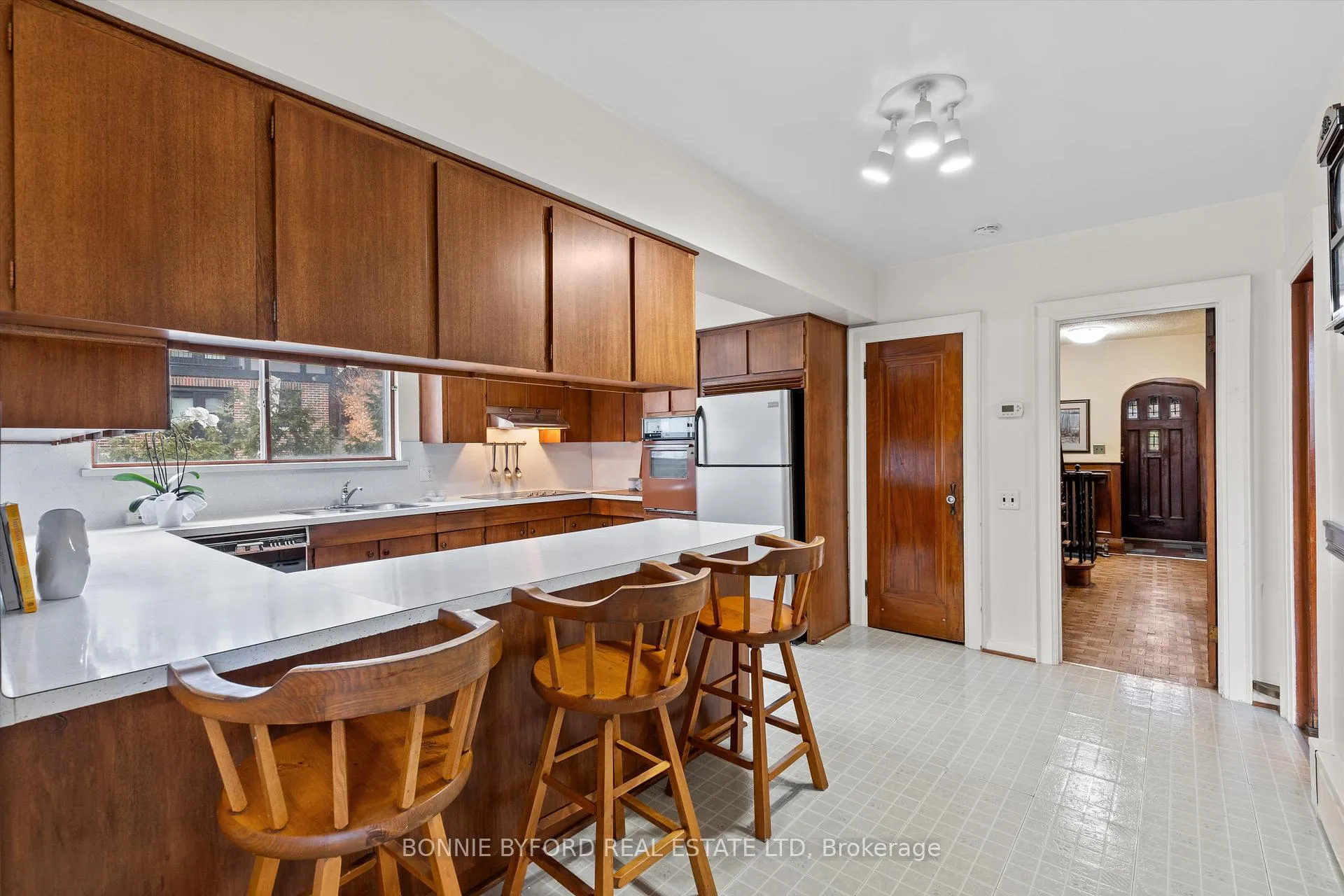 Photo 10 of 3 Fleming Crescent, Toronto, Leaside — HOMEH