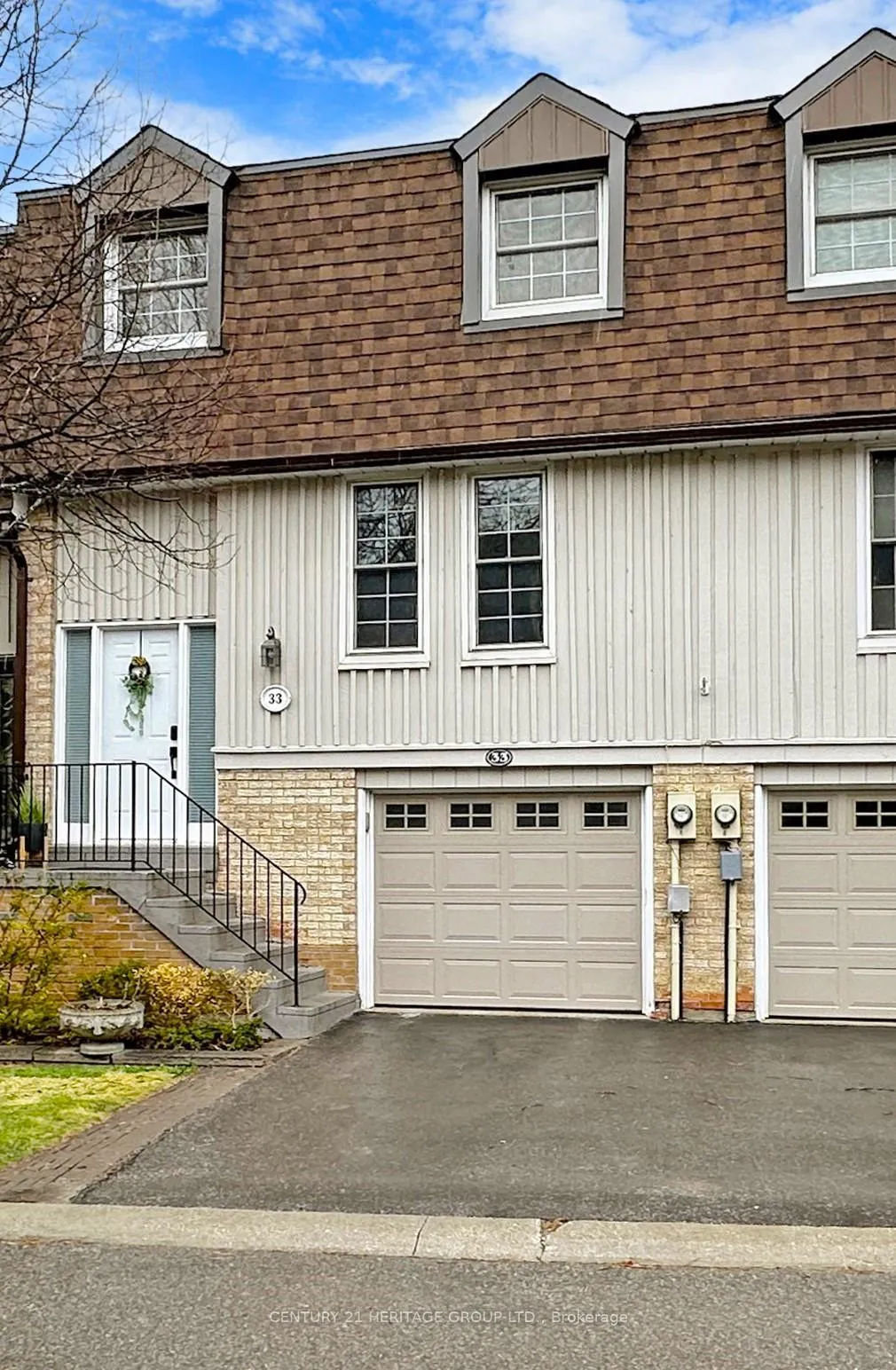 Front of 33 Bramble Way