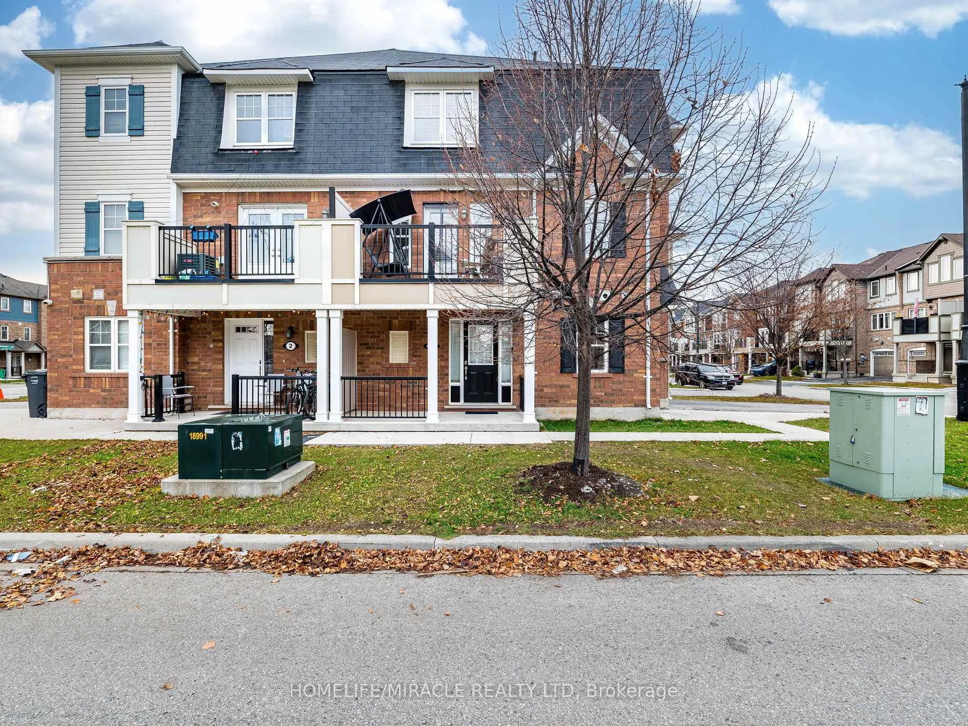Photo 2 of 4 Baby Pointe Trail, Brampton, Northwest Brampton — HOMEH