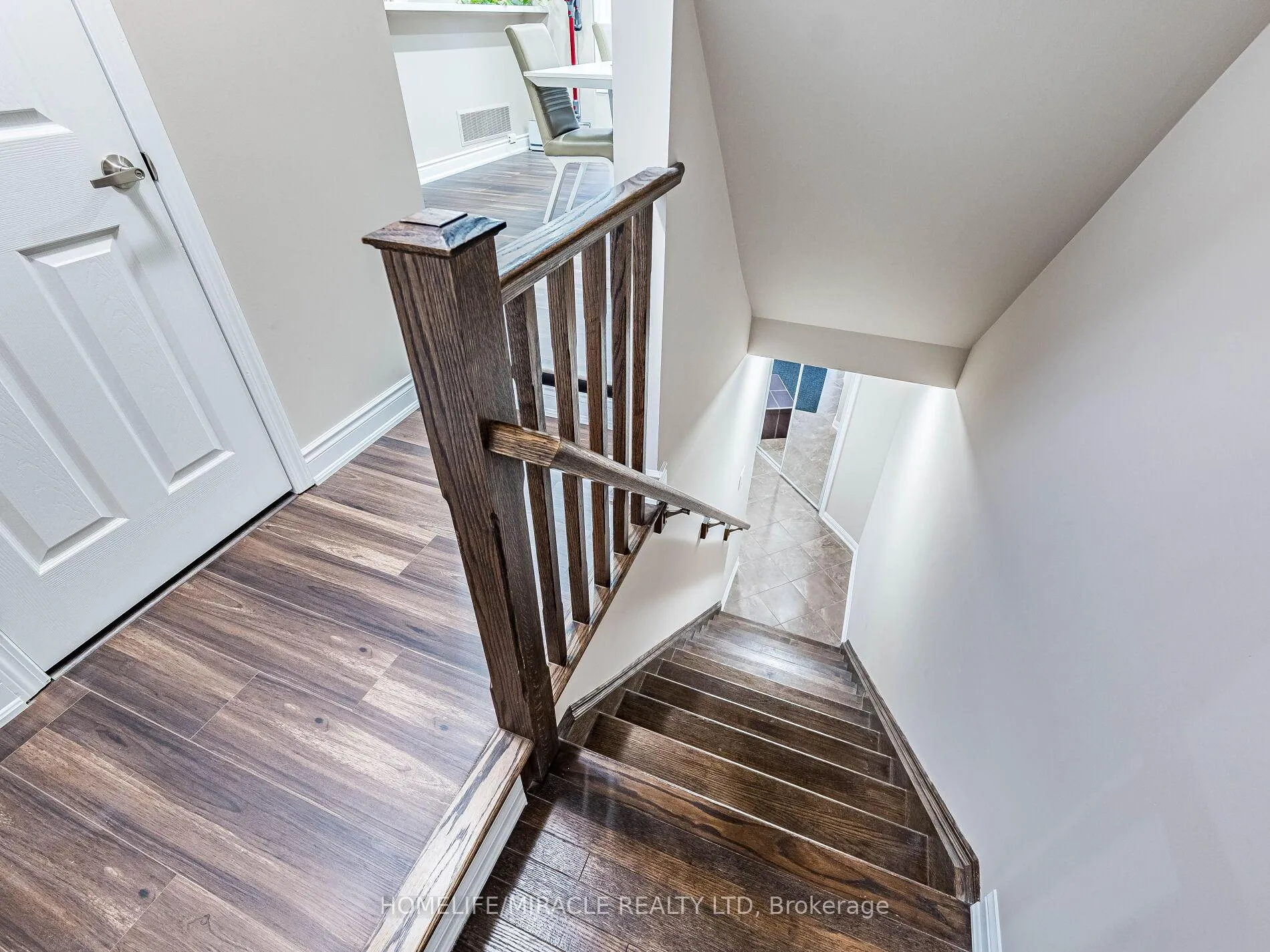 Photo 17 of 4 Baby Pointe Trail, Brampton, Northwest Brampton — HOMEH