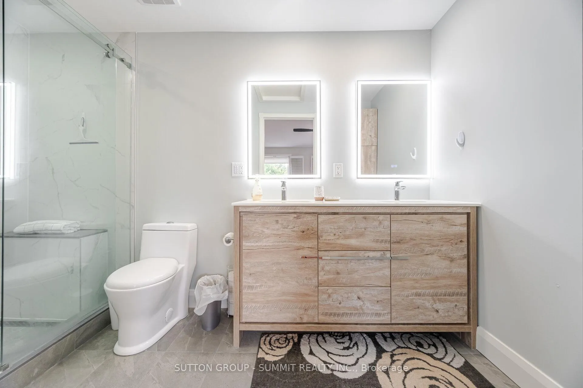 Photo 15 of 55 Confederation Way, Markham, Thornhill — HOMEH