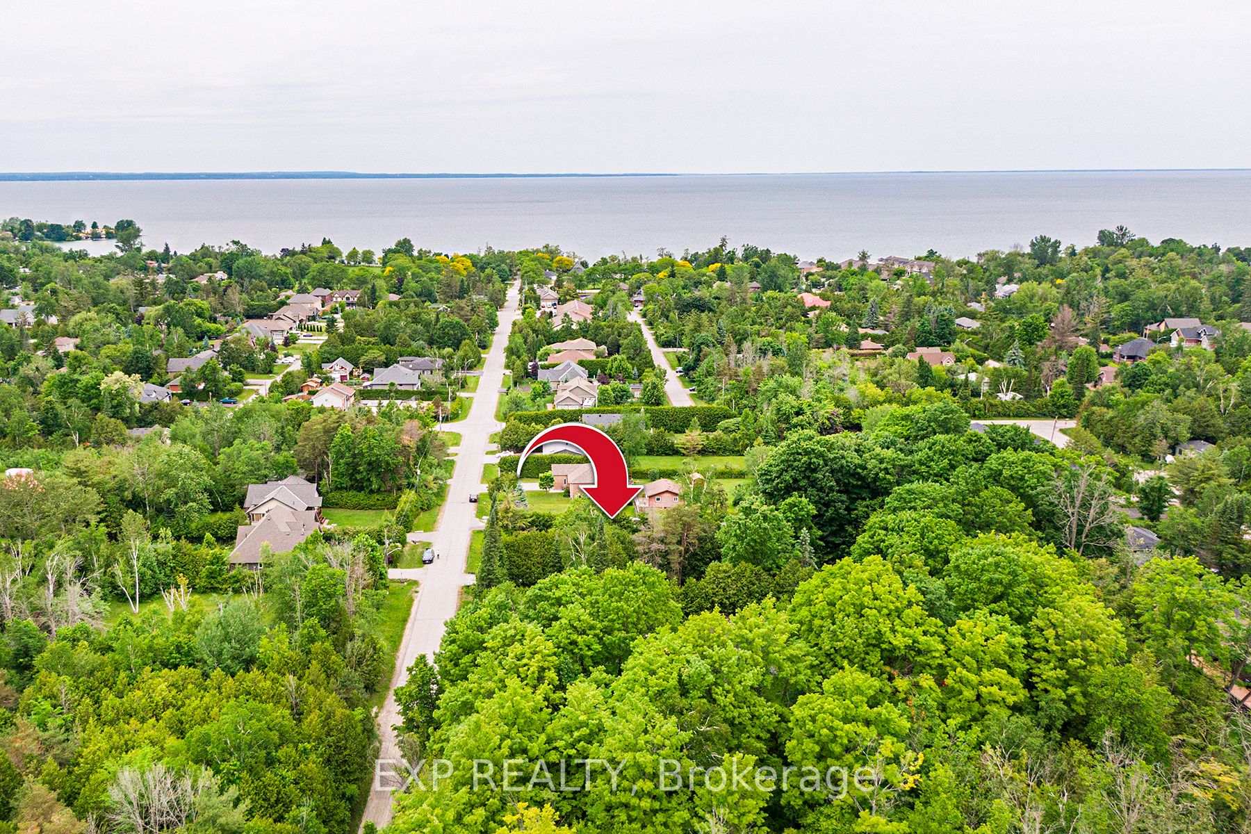 Photo 3 of 35 Alexander Boulevard, Georgina, Sutton & Jackson's Point — HOMEH