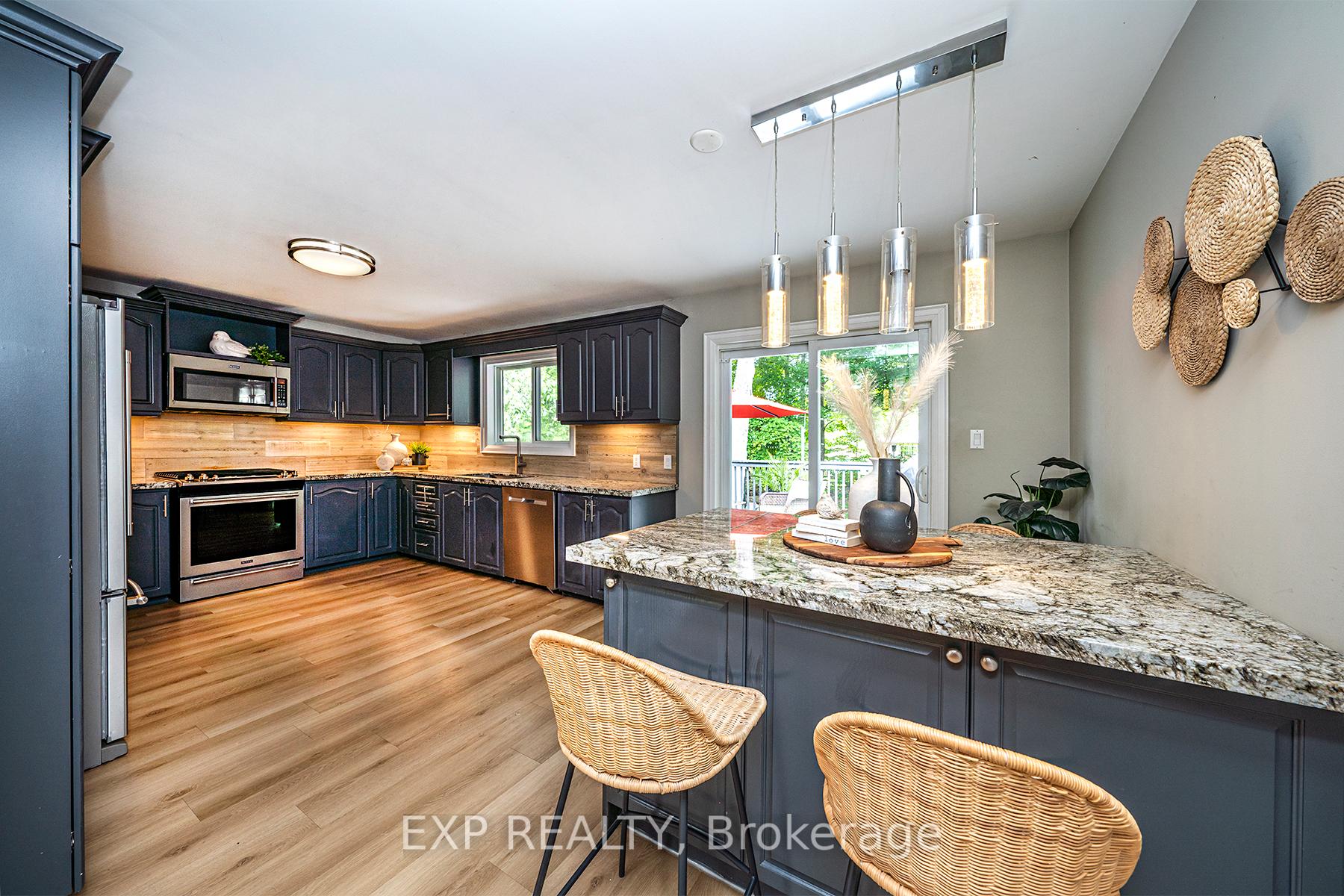 Photo 12 of 35 Alexander Boulevard, Georgina, Sutton & Jackson's Point — HOMEH