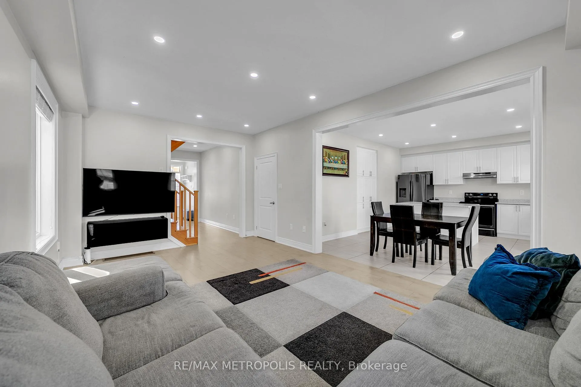 Photo 9 of 80 Pridham Place, New Tecumseth, Tottenham — HOMEH