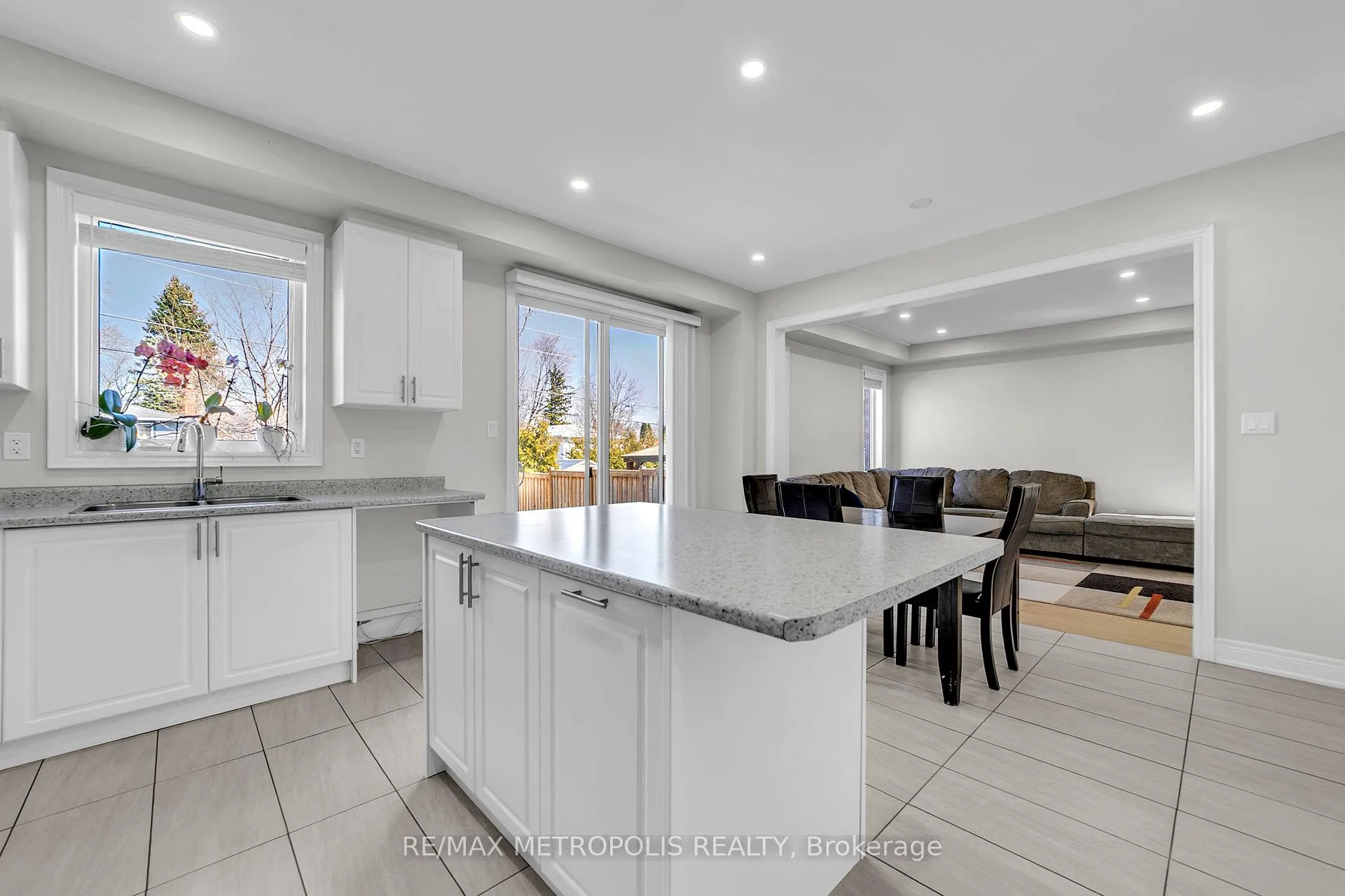 Photo 13 of 80 Pridham Place, New Tecumseth, Tottenham — HOMEH