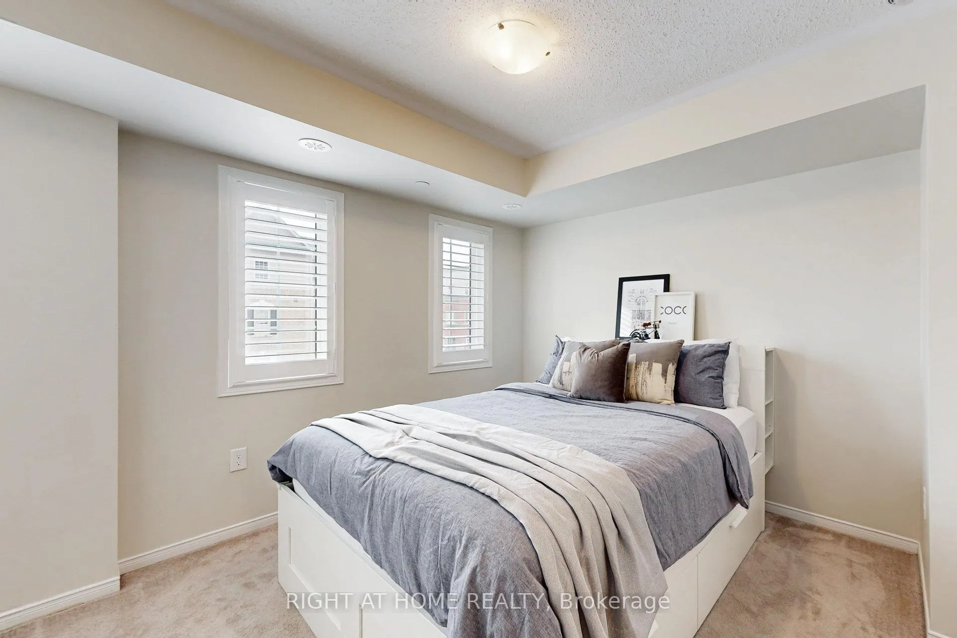 Photo 12 of 2558 Bromus Path, Oshawa, Windfields — HOMEH