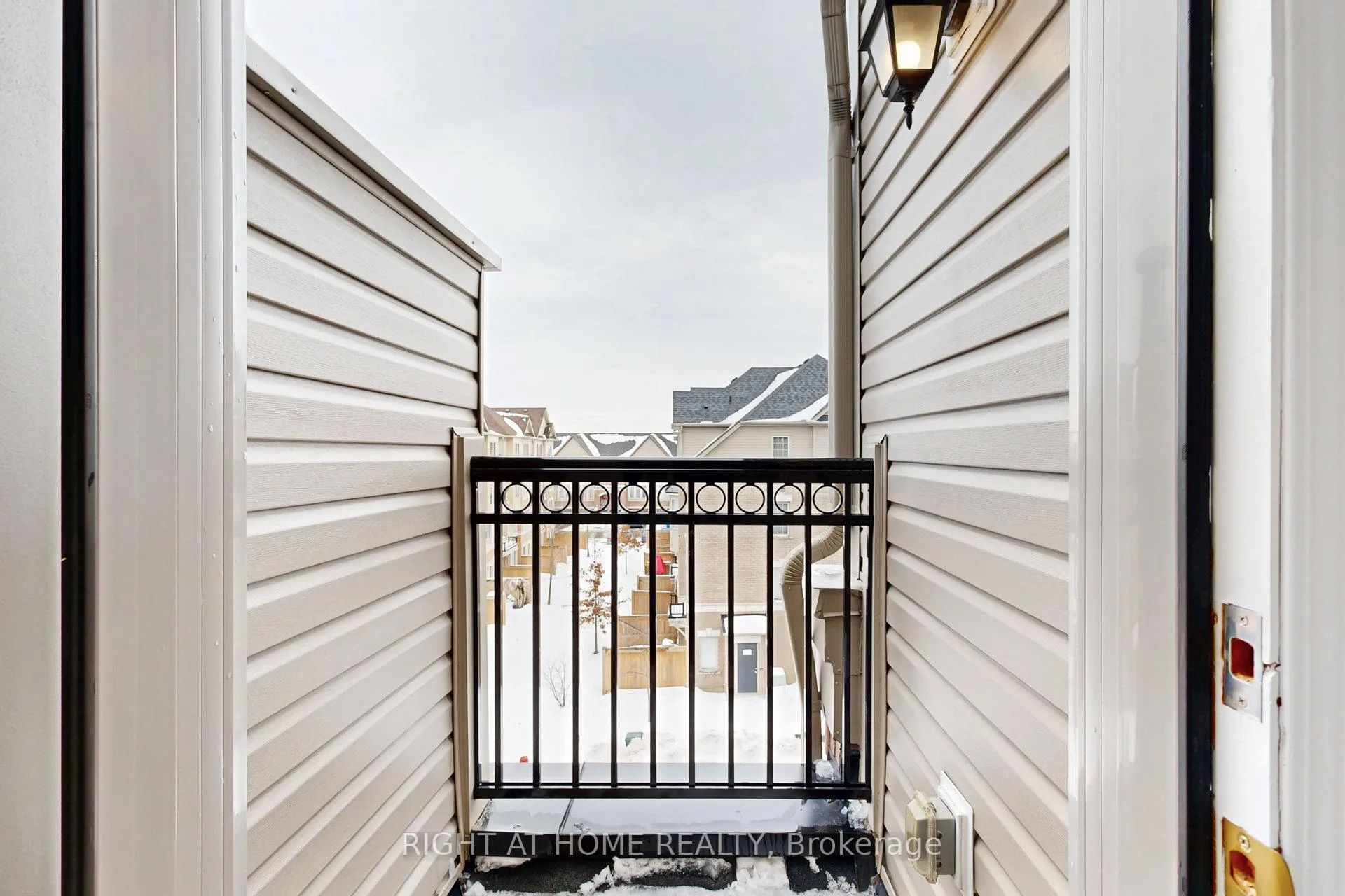 Photo 19 of 2558 Bromus Path, Oshawa, Windfields — HOMEH