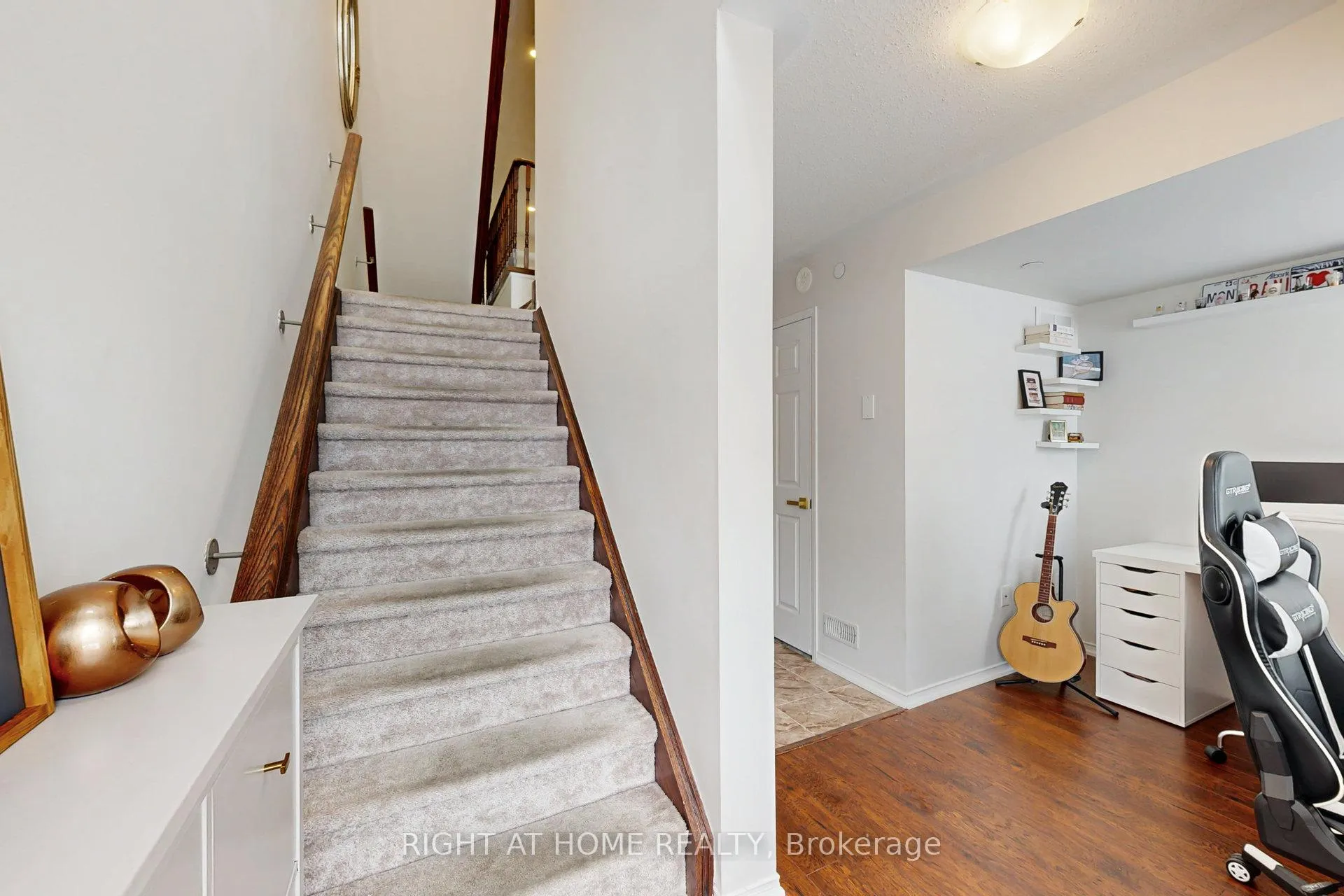 Photo 21 of 2558 Bromus Path, Oshawa, Windfields — HOMEH