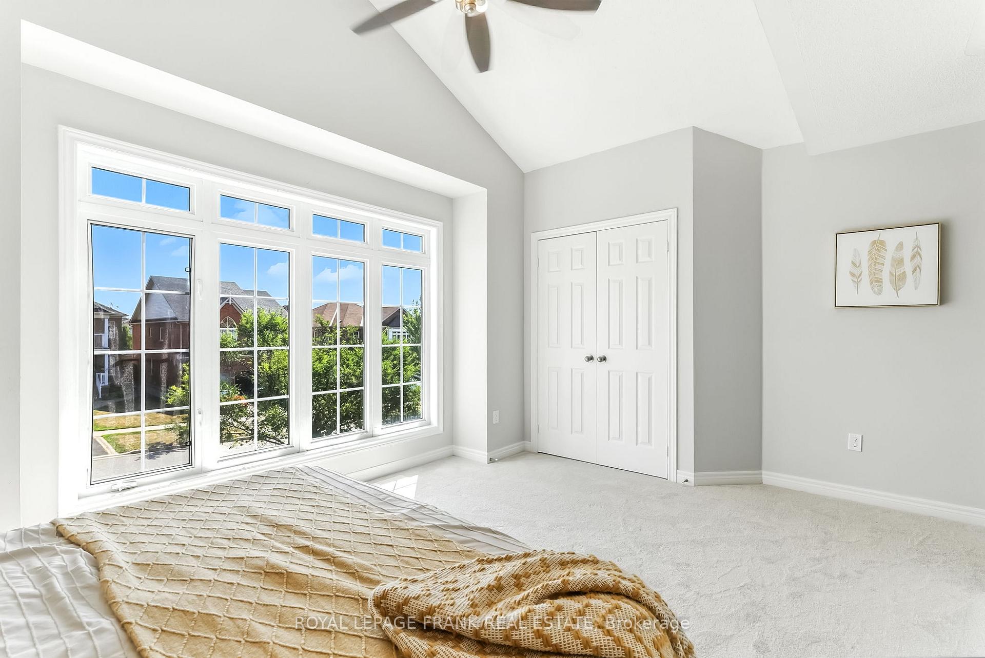 Photo 25 of 34 Rosswell Drive, Clarington, Courtice — HOMEH