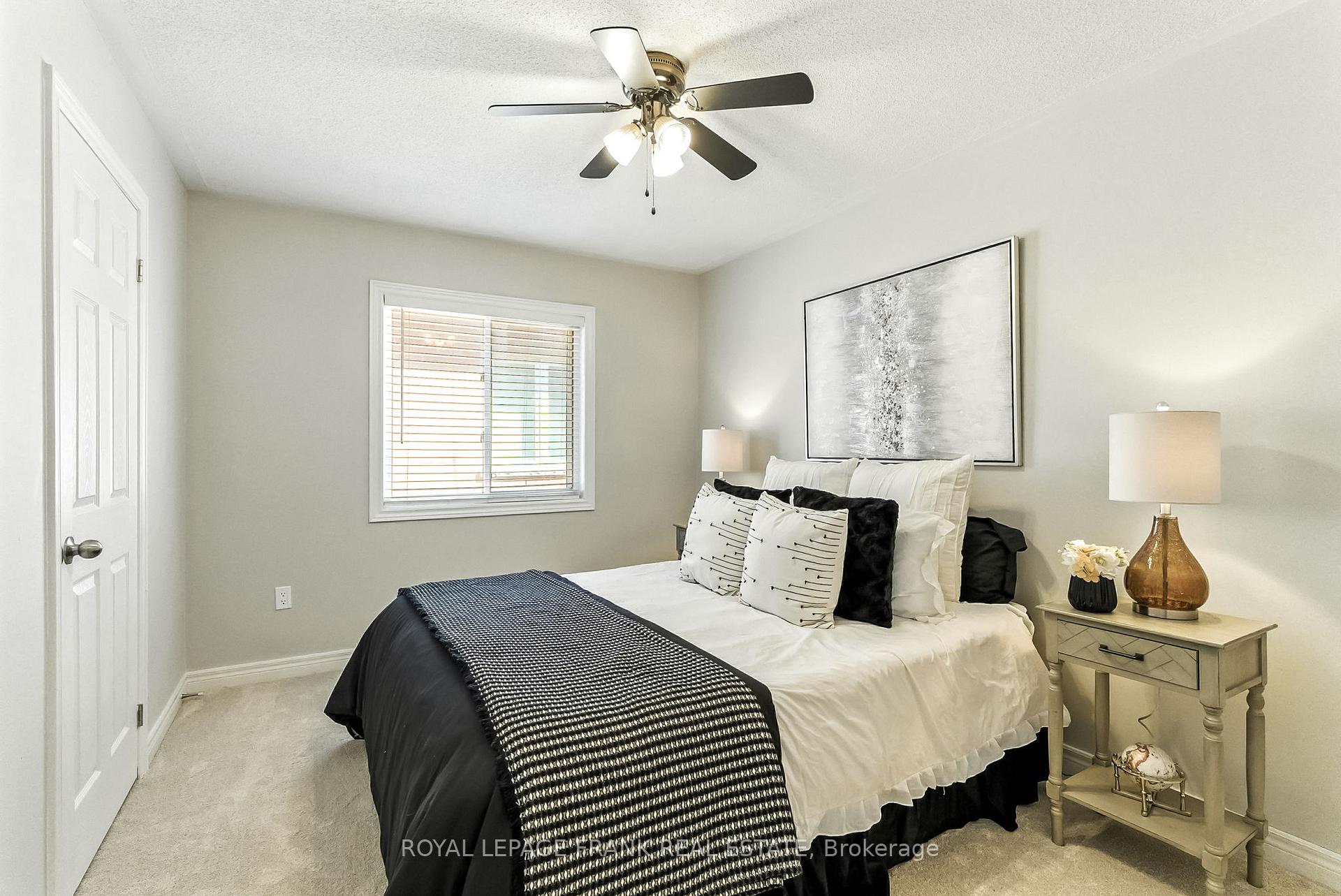Photo 28 of 34 Rosswell Drive, Clarington, Courtice — HOMEH