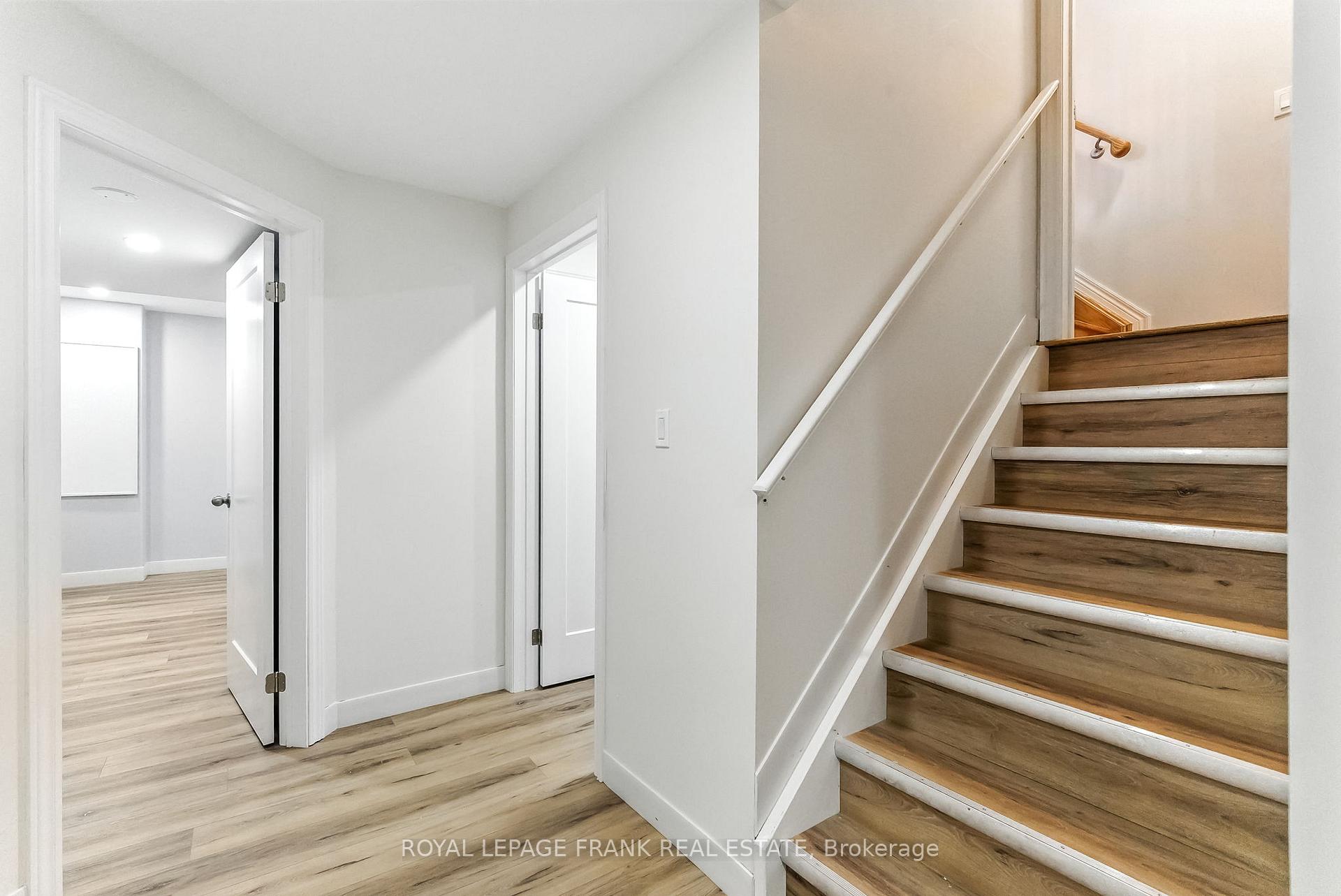 Photo 30 of 34 Rosswell Drive, Clarington, Courtice — HOMEH