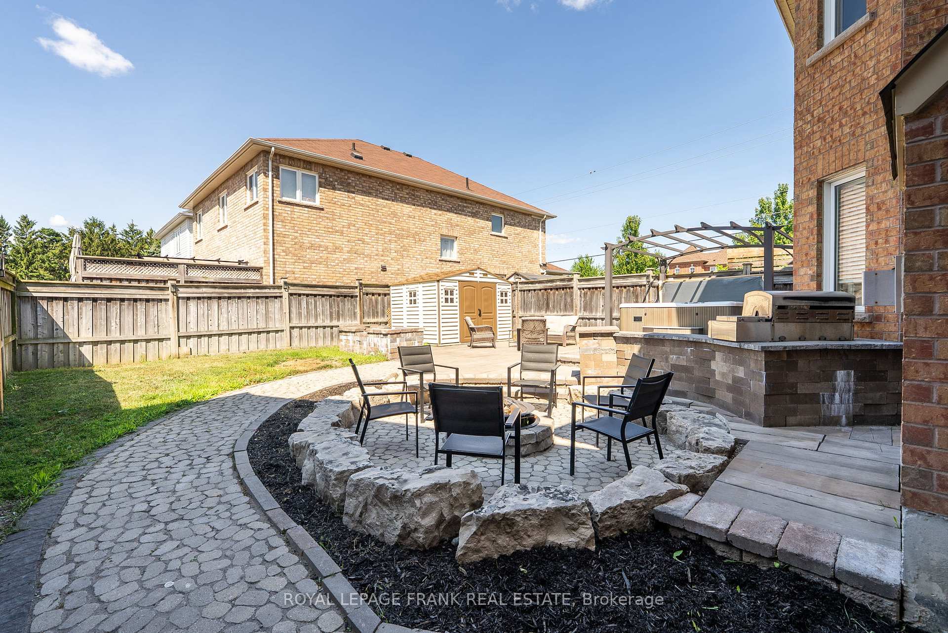 Photo 40 of 34 Rosswell Drive, Clarington, Courtice — HOMEH