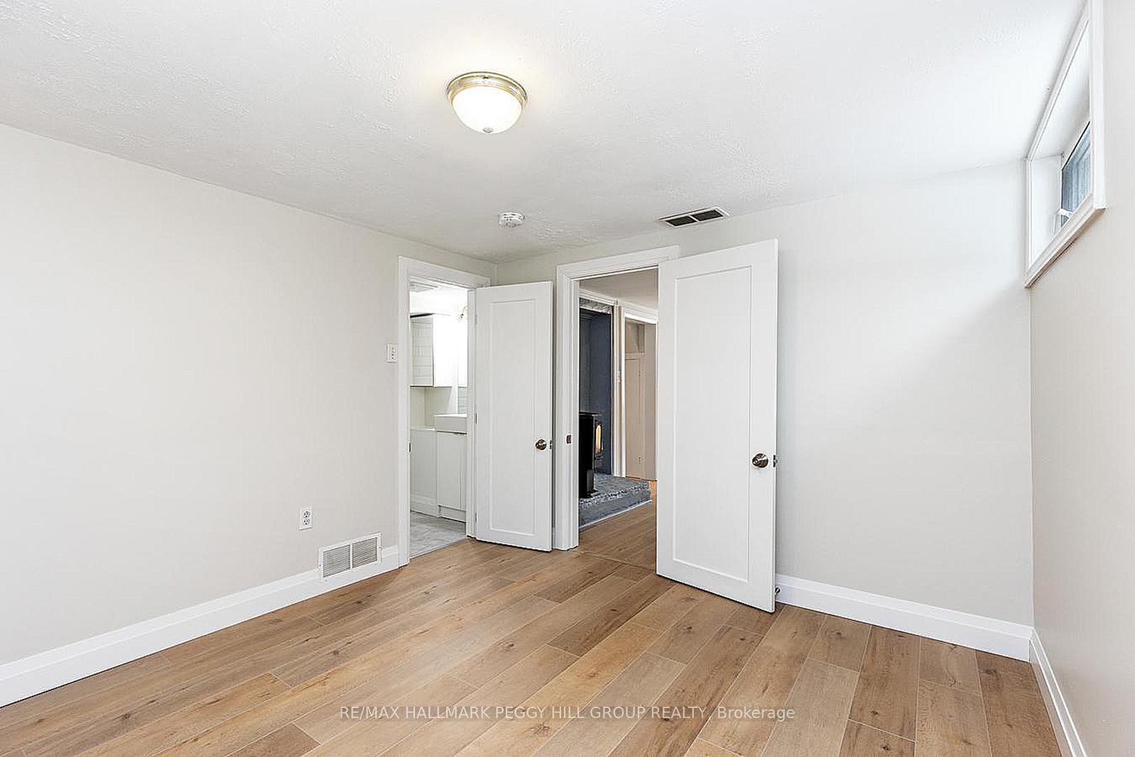 Photo 16 of 152 Owen Street, Barrie, Wellington — HOMEH