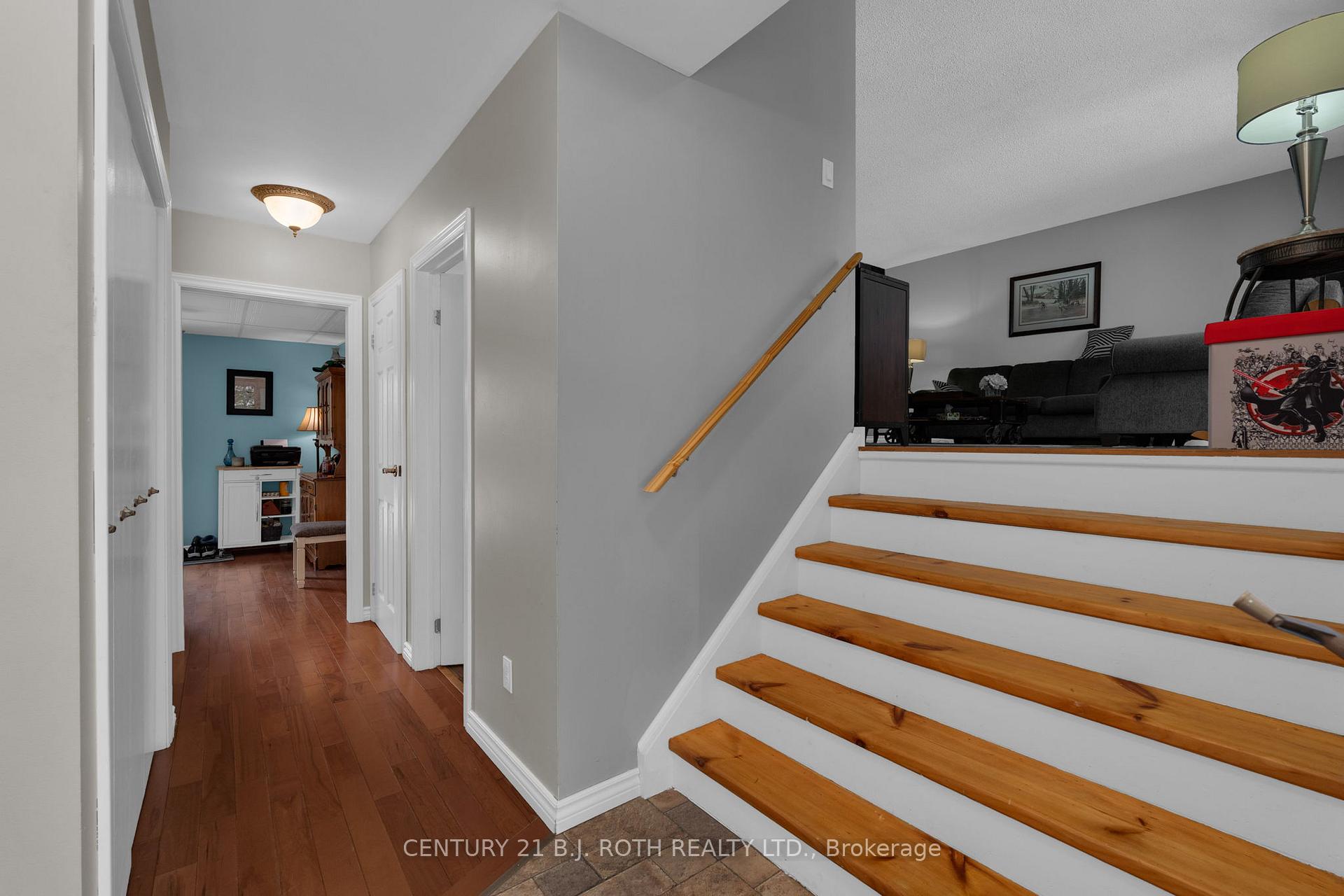 Photo 5 of 175 Segwun Boulevard, Gravenhurst, Muskoka (S) — HOMEH
