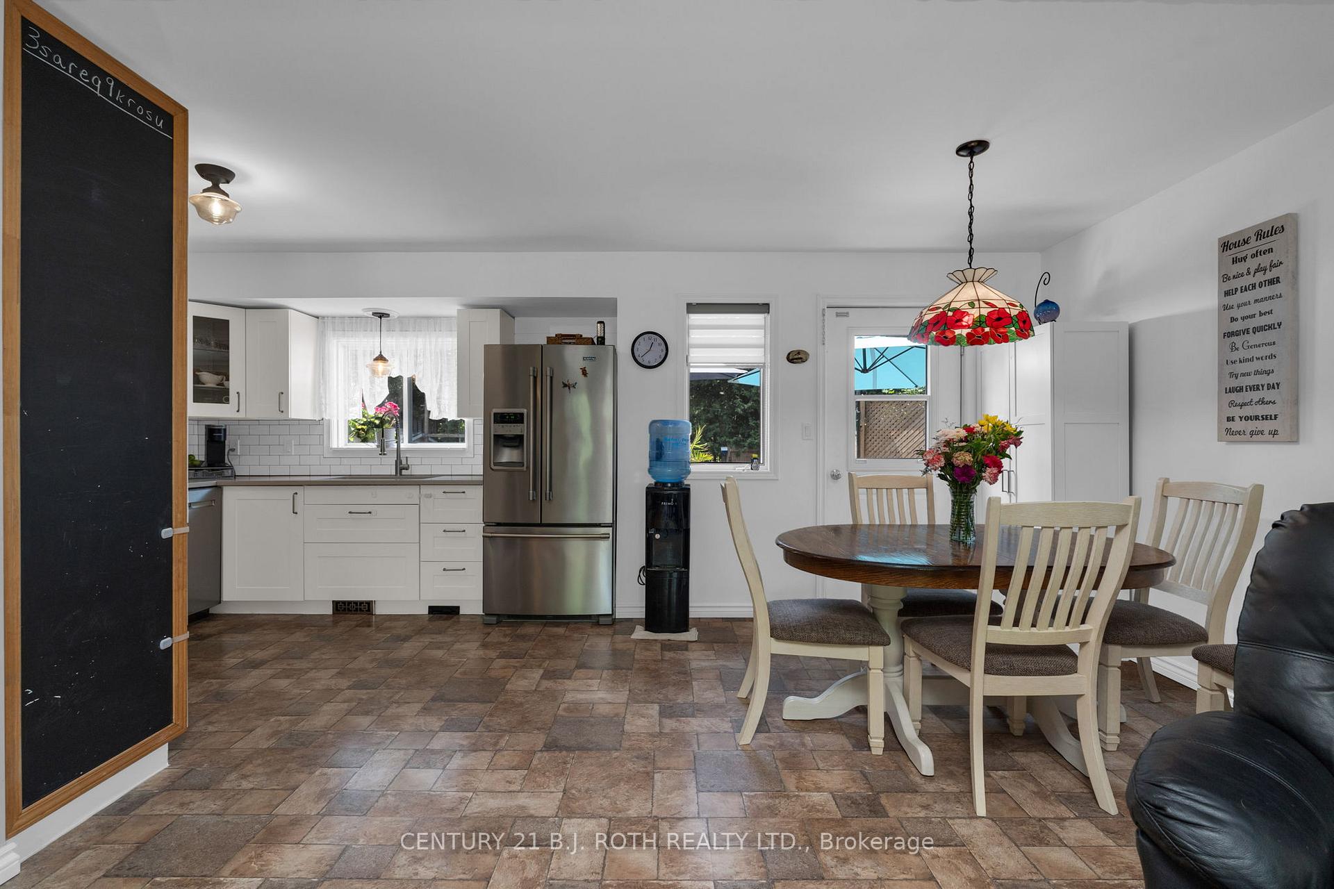 Photo 8 of 175 Segwun Boulevard, Gravenhurst, Muskoka (S) — HOMEH