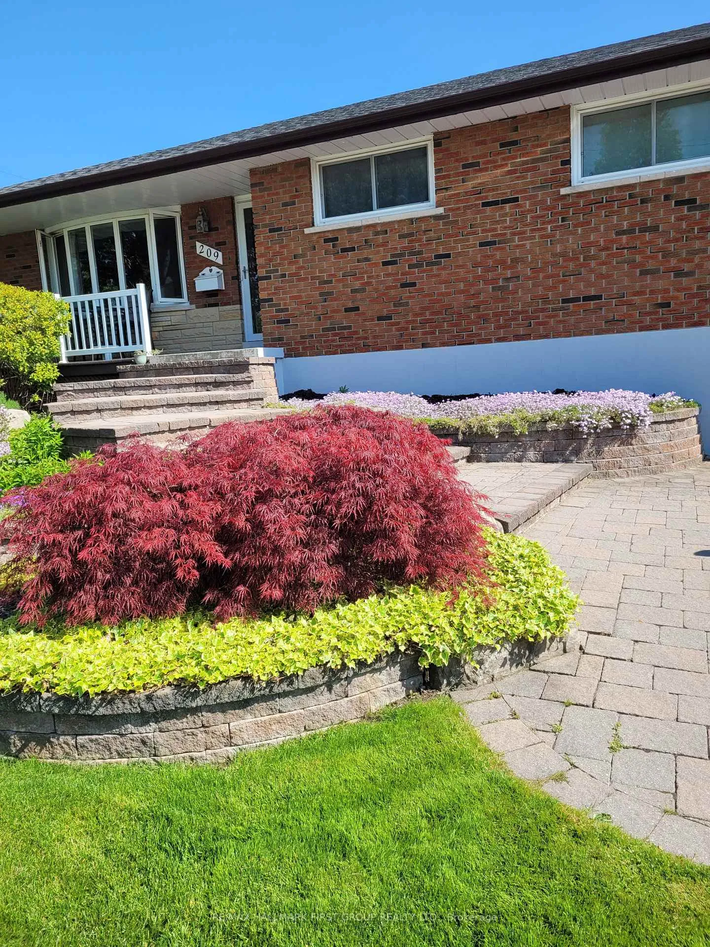 Photo 2 of 209 Johnson Avenue, Whitby, Blue Grass Meadows — HOMEH