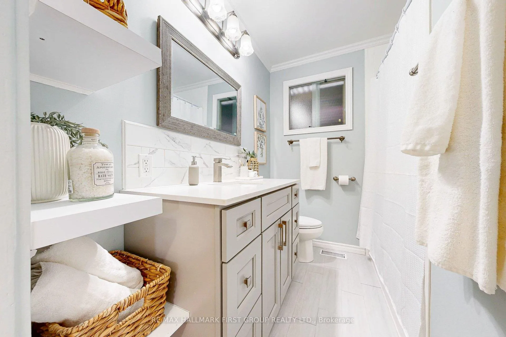 Photo 16 of 209 Johnson Avenue, Whitby, Blue Grass Meadows — HOMEH