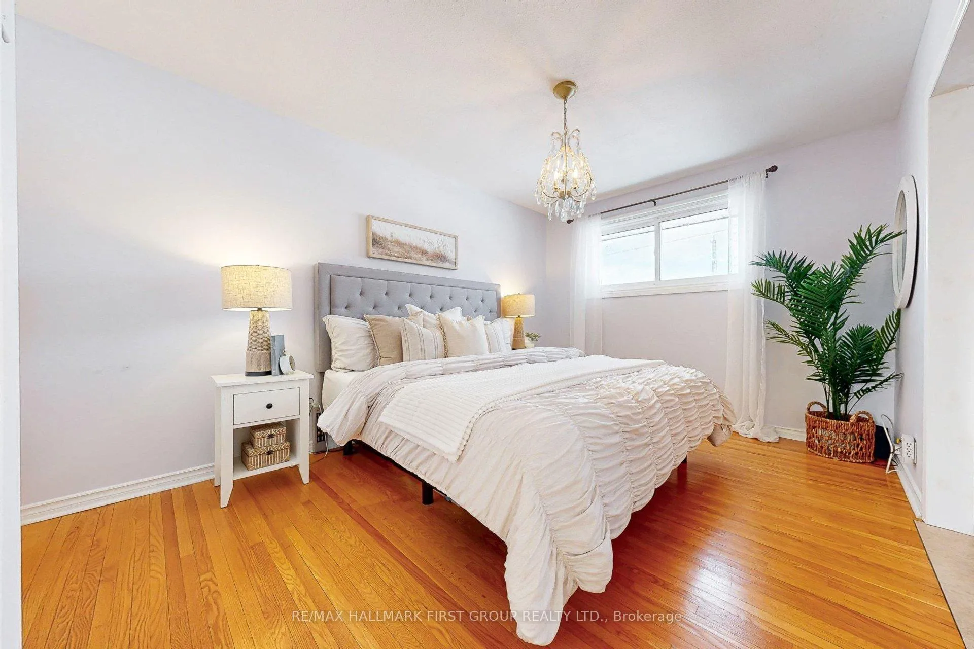 Photo 19 of 209 Johnson Avenue, Whitby, Blue Grass Meadows — HOMEH