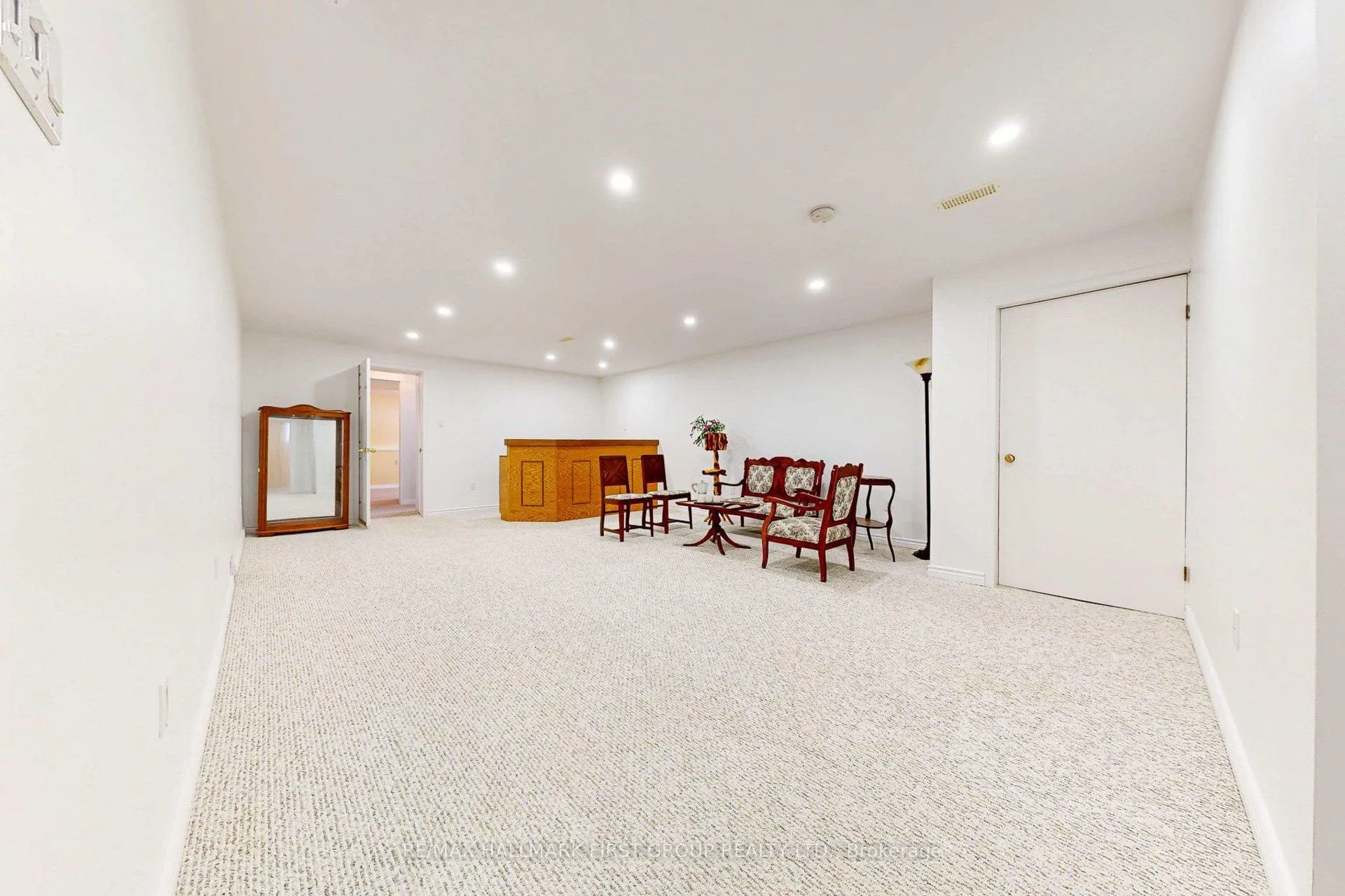 Photo 24 of 209 Johnson Avenue, Whitby, Blue Grass Meadows — HOMEH