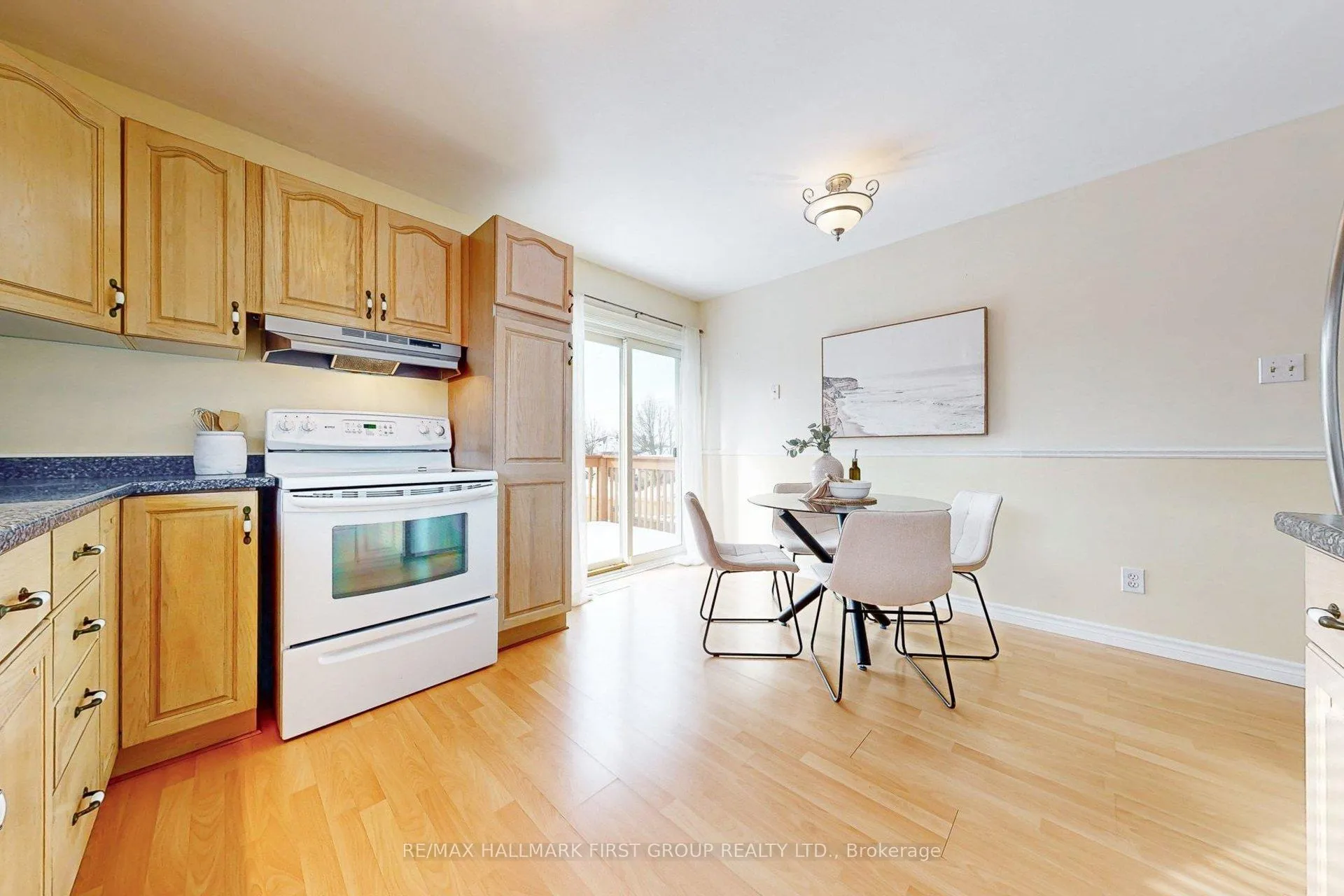 Photo 39 of 209 Johnson Avenue, Whitby, Blue Grass Meadows — HOMEH