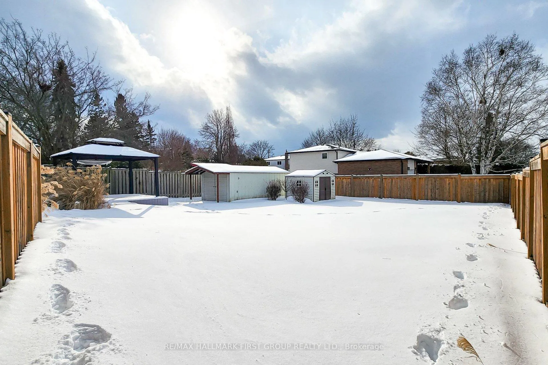 Photo 42 of 209 Johnson Avenue, Whitby, Blue Grass Meadows — HOMEH