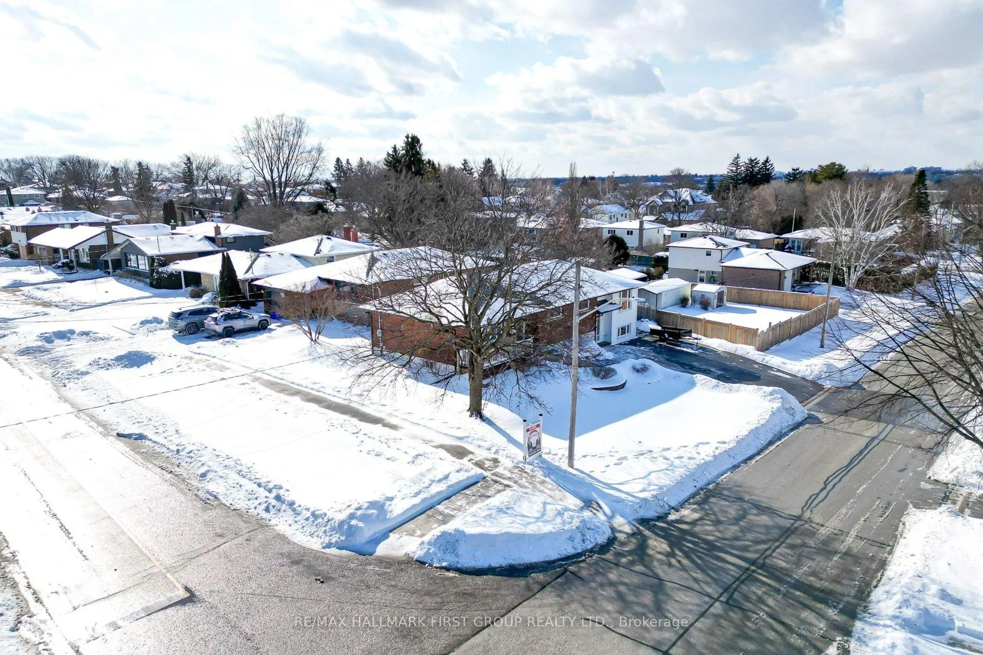 Photo 48 of 209 Johnson Avenue, Whitby, Blue Grass Meadows — HOMEH