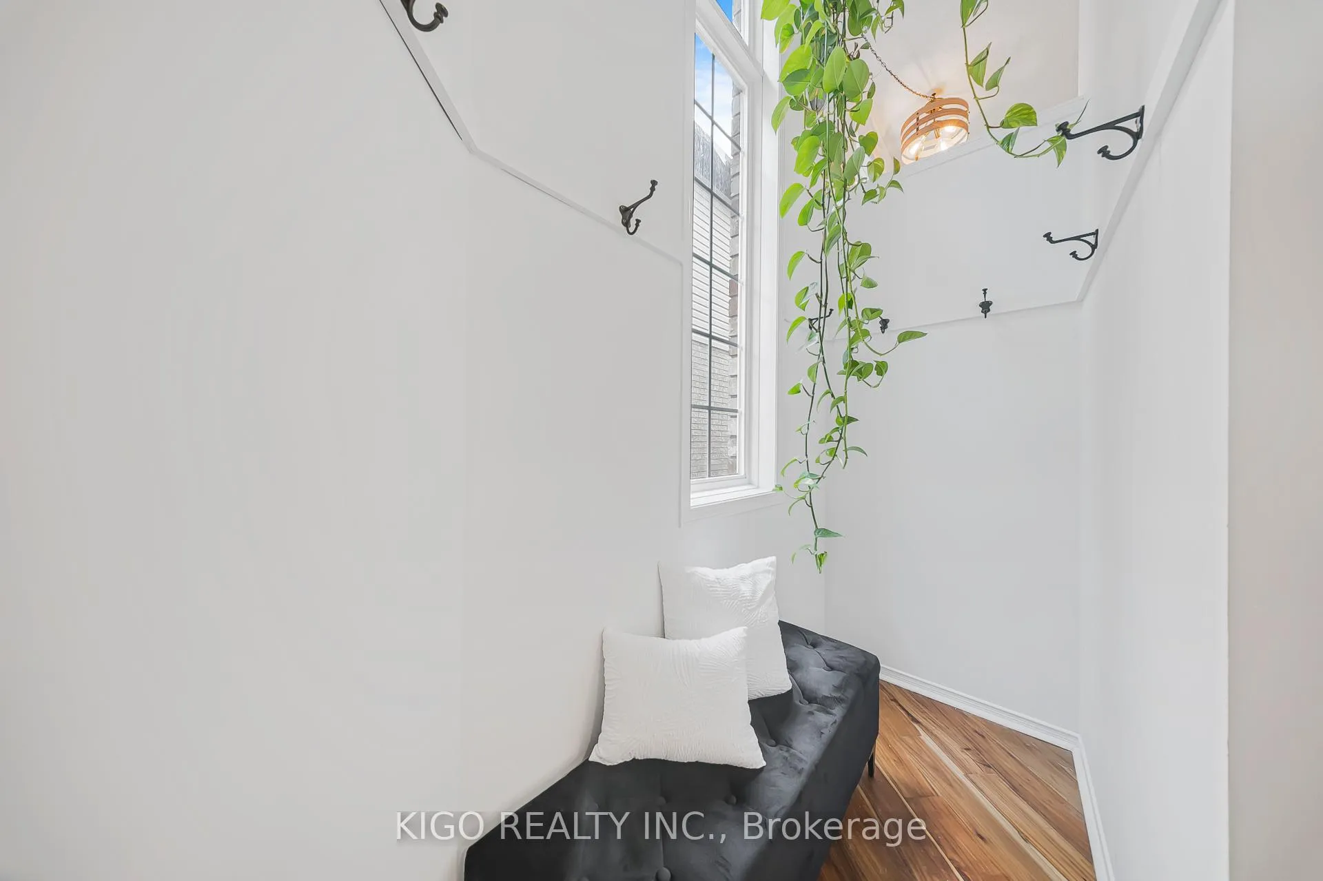 Photo 6 of 11 Renner Drive, Cambridge — HOMEH