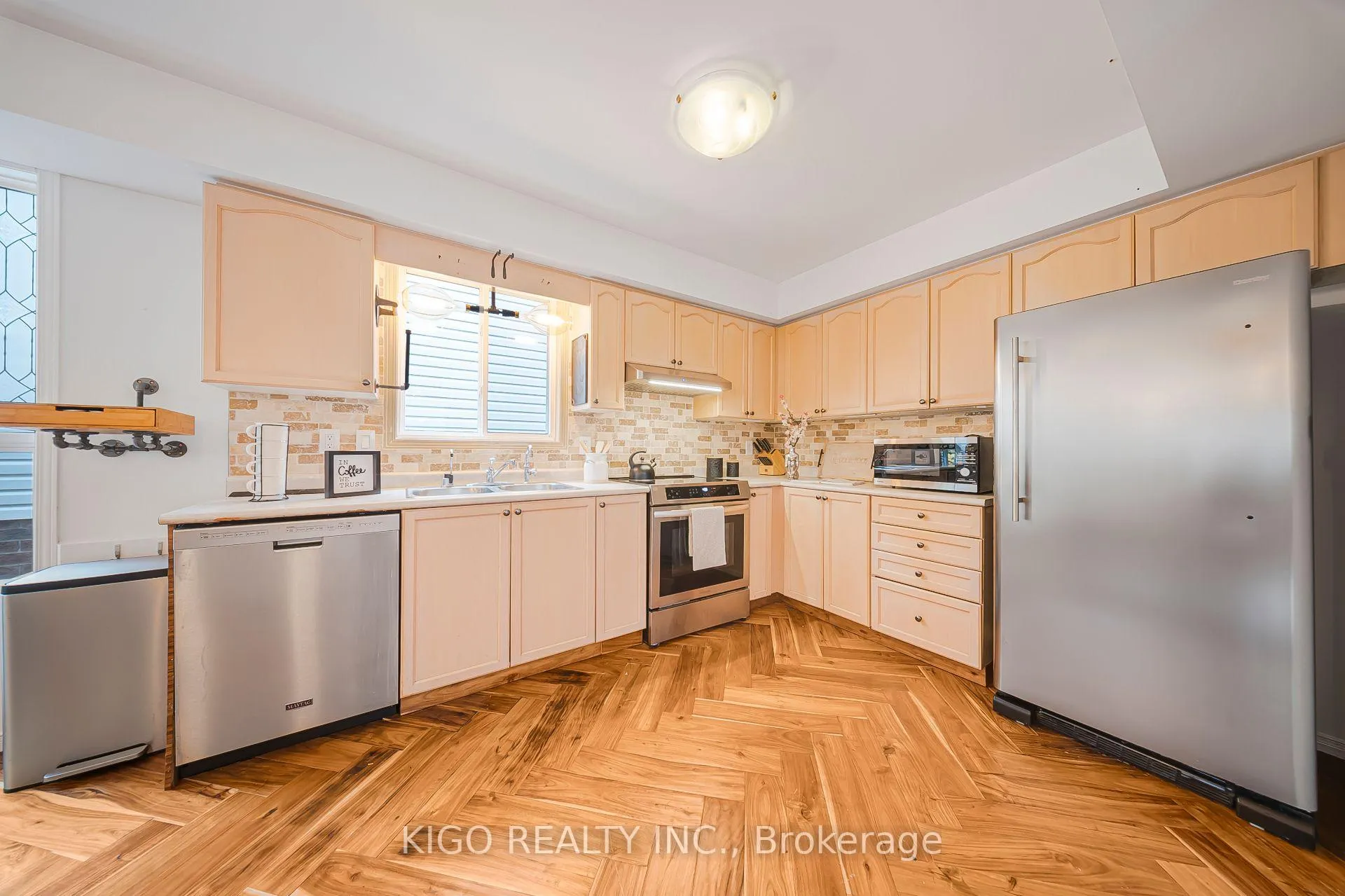 Photo 16 of 11 Renner Drive, Cambridge — HOMEH