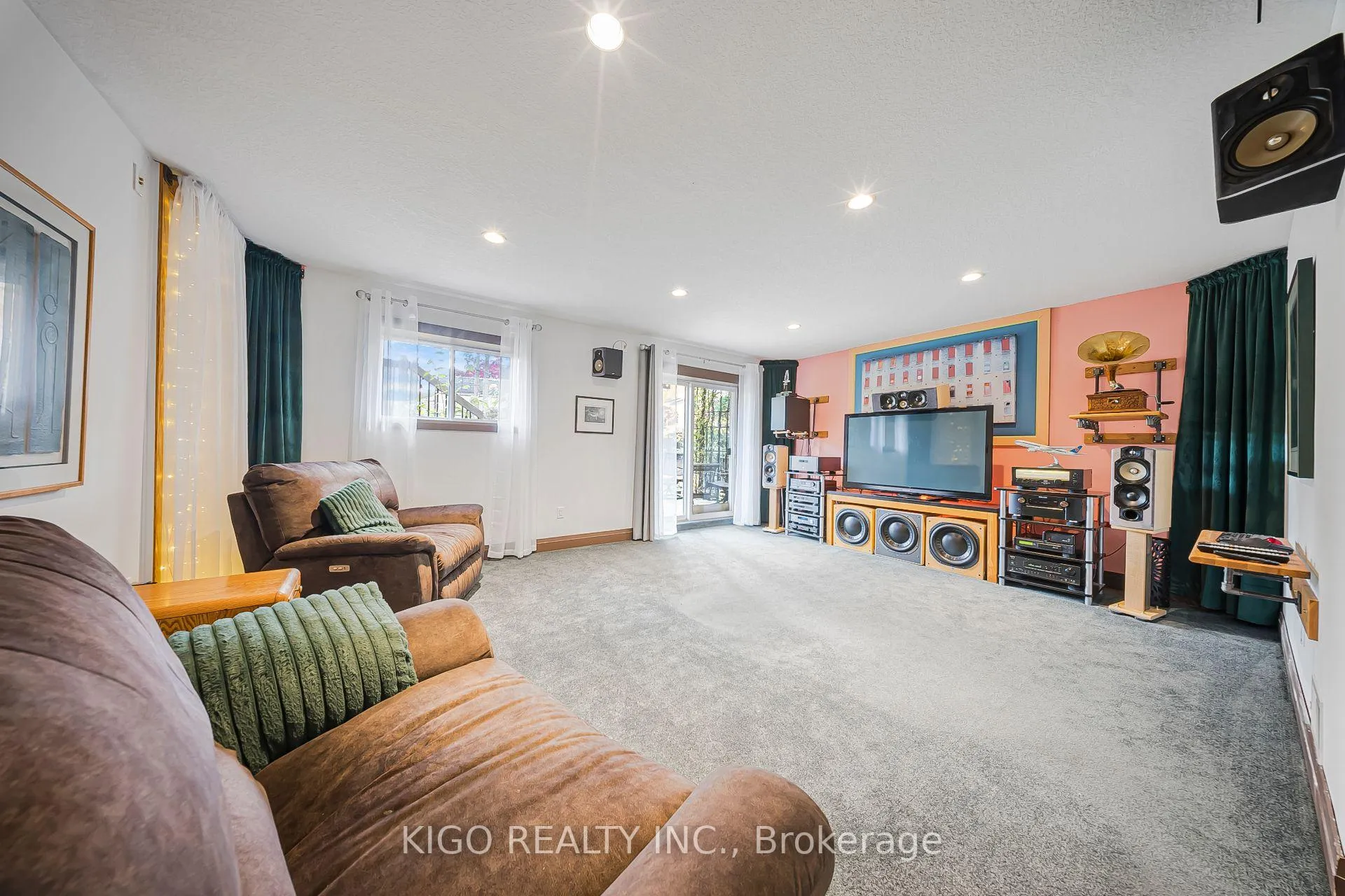 Photo 31 of 11 Renner Drive, Cambridge — HOMEH