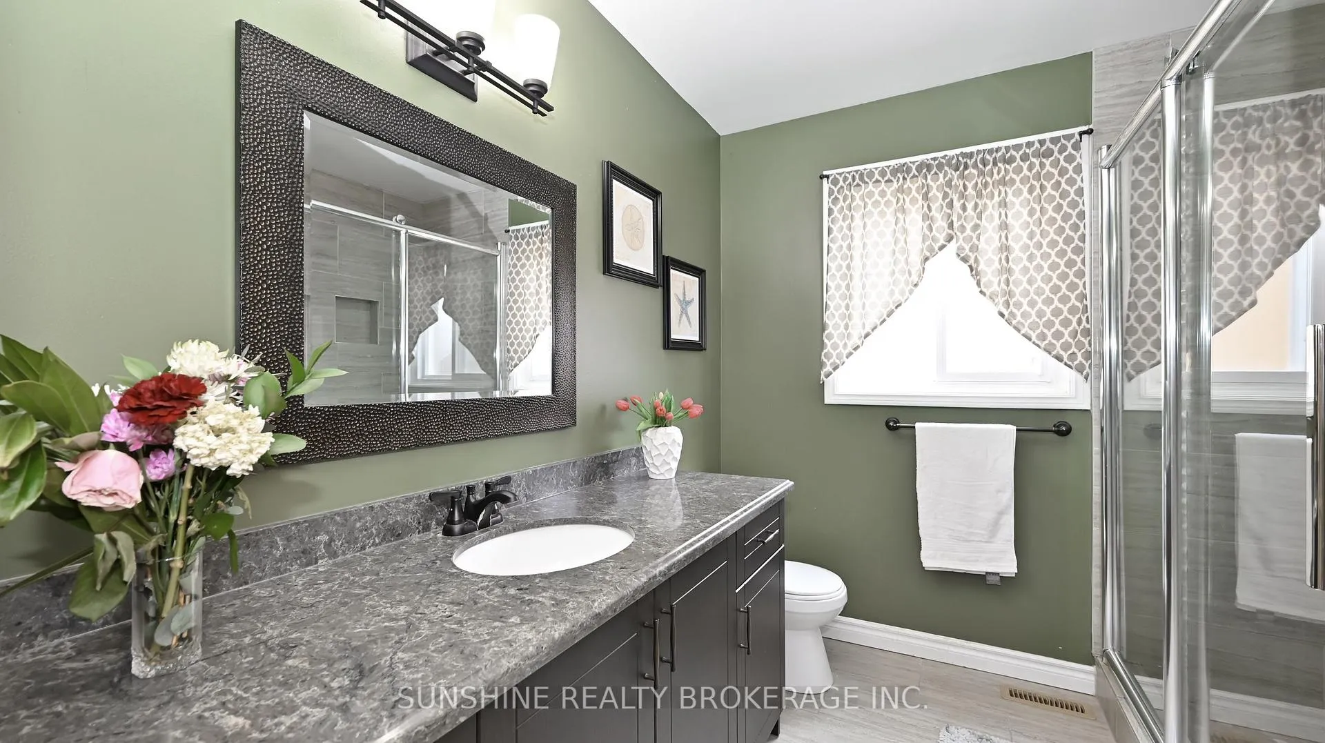 Photo 38 of 36 Hemlock Drive, Markham, Raymerville — HOMEH