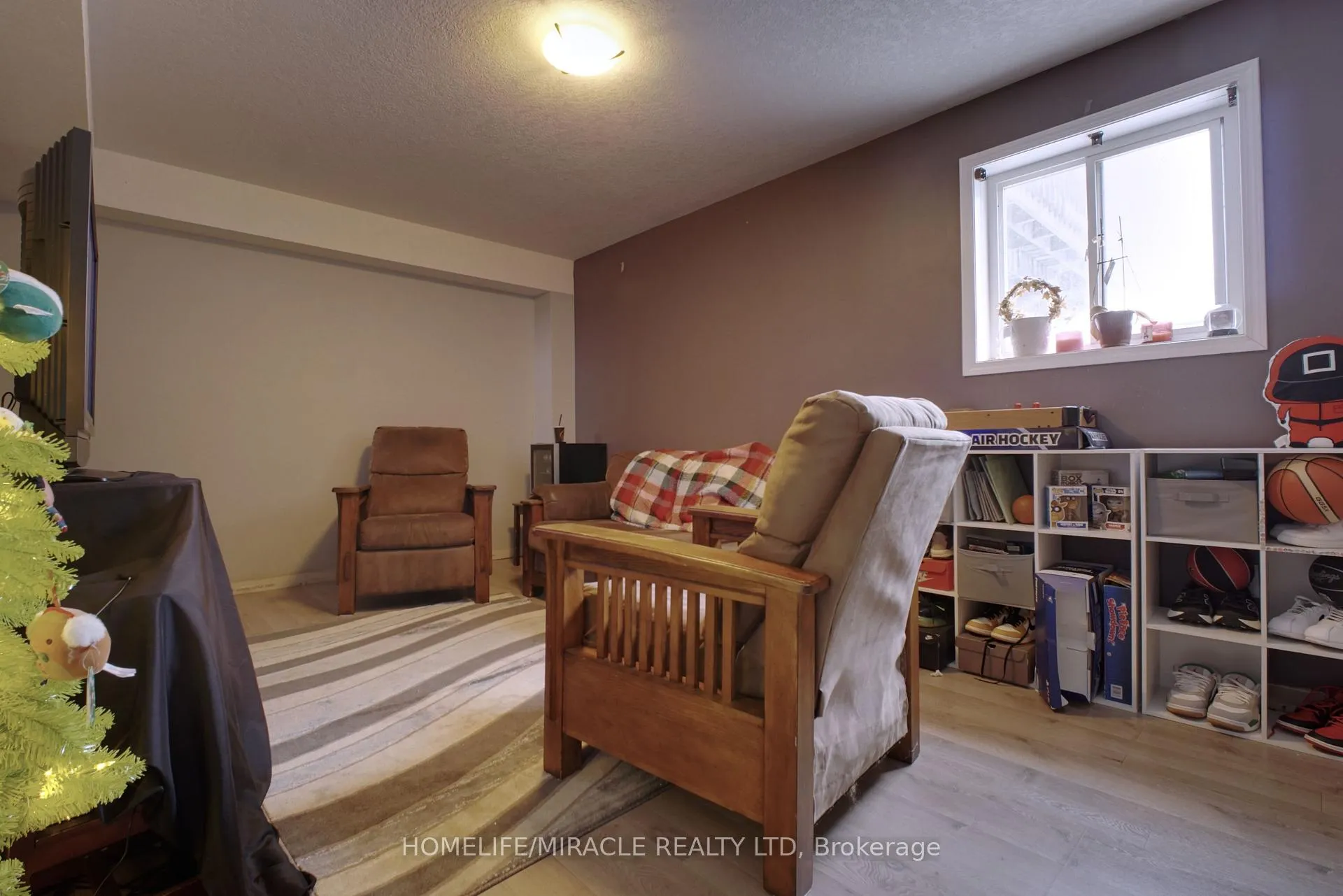 Photo 31 of 206 Westmeadow Drive, Kitchener — HOMEH
