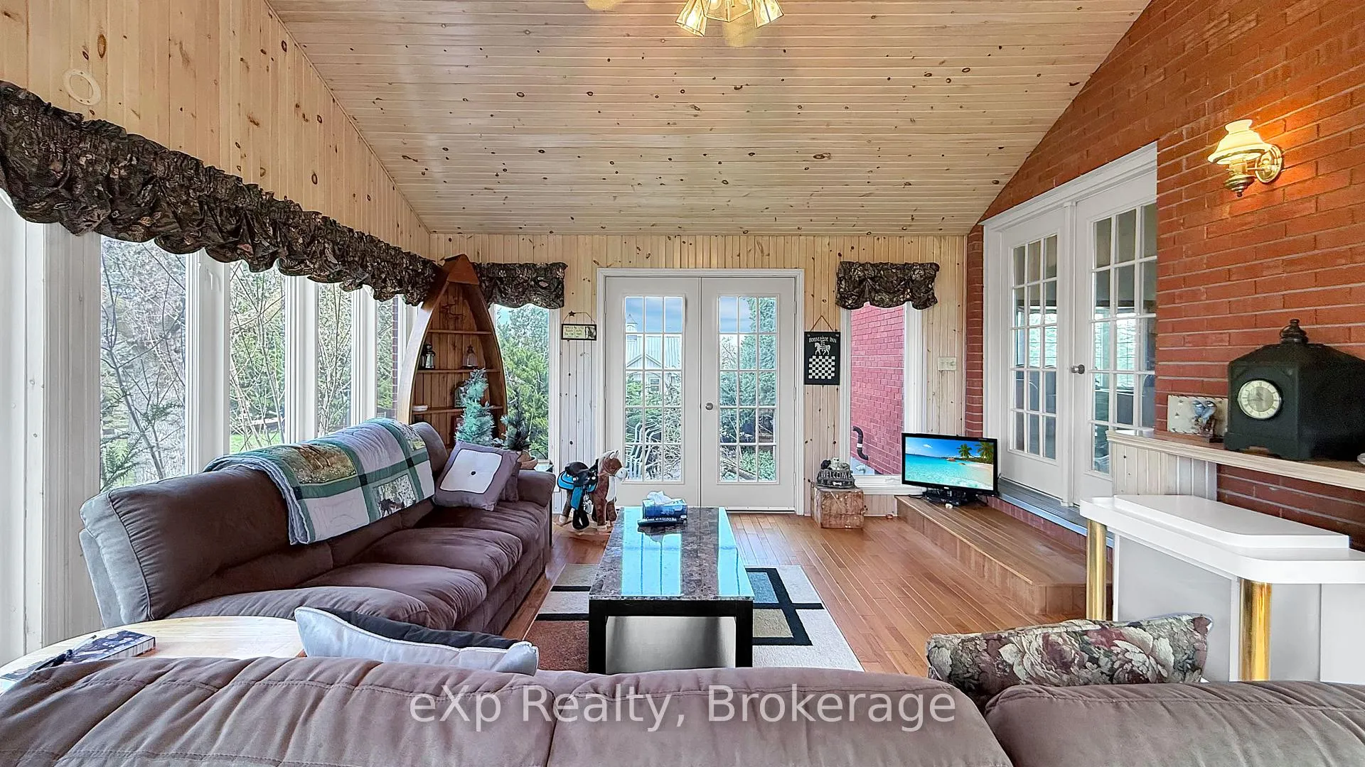 Photo 14 of 402191 Grey Road 4, West Grey — HOMEH