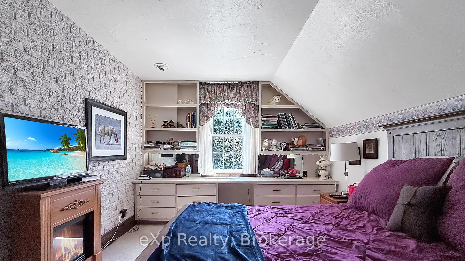 Photo 15 of 402191 Grey Road 4, West Grey — HOMEH
