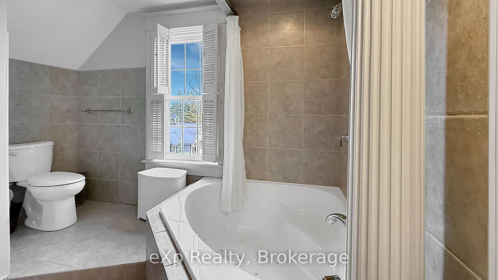 Photo 21 of 402191 Grey Road 4, West Grey — HOMEH