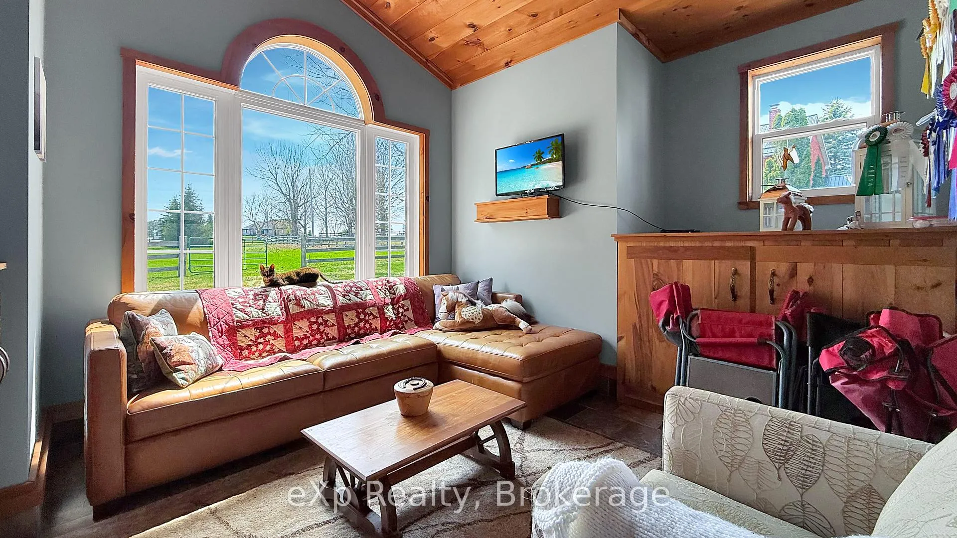Photo 36 of 402191 Grey Road 4, West Grey — HOMEH