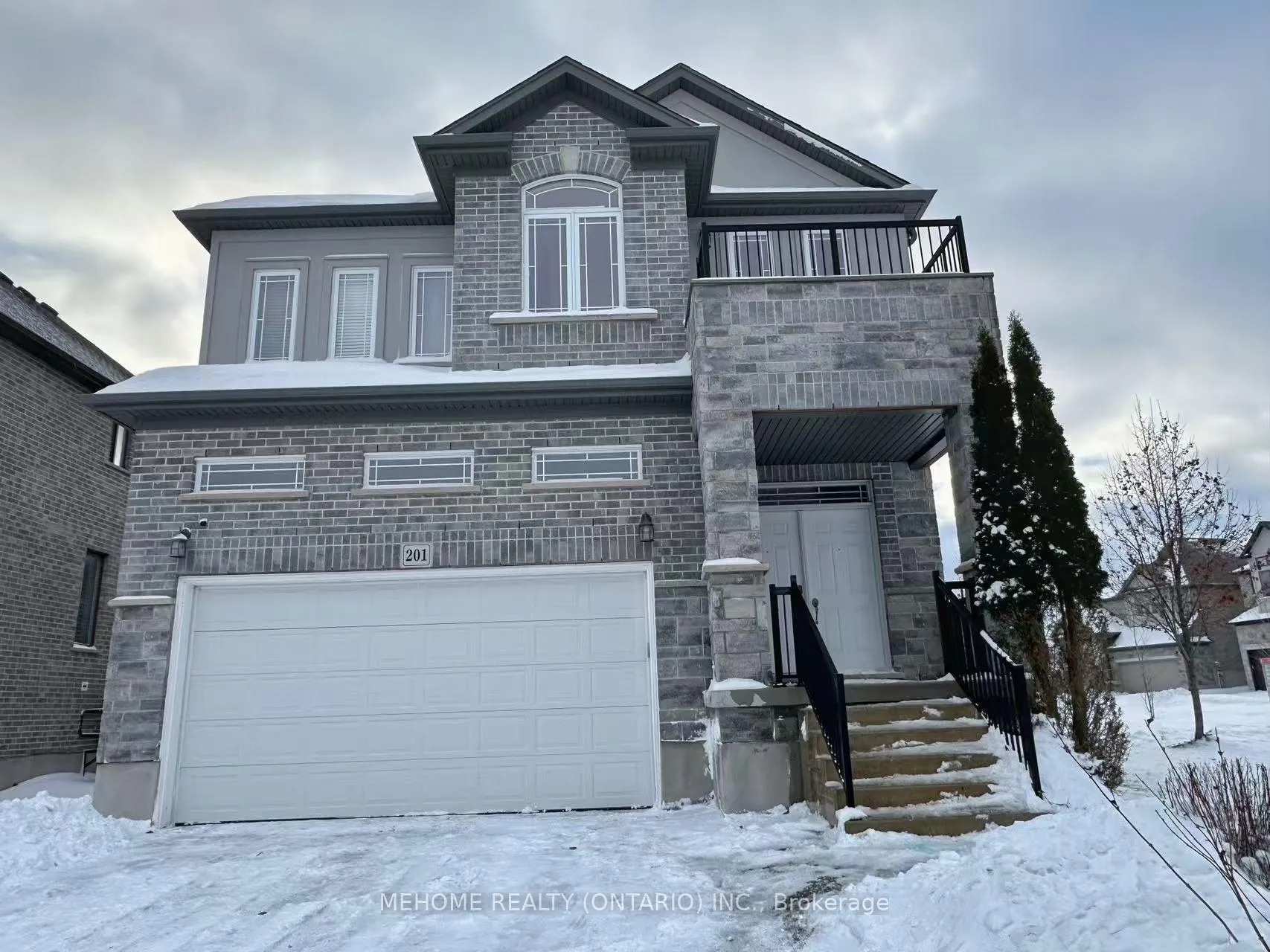 Photo 2 of 201 Spring Garden Drive, Waterloo — HOMEH