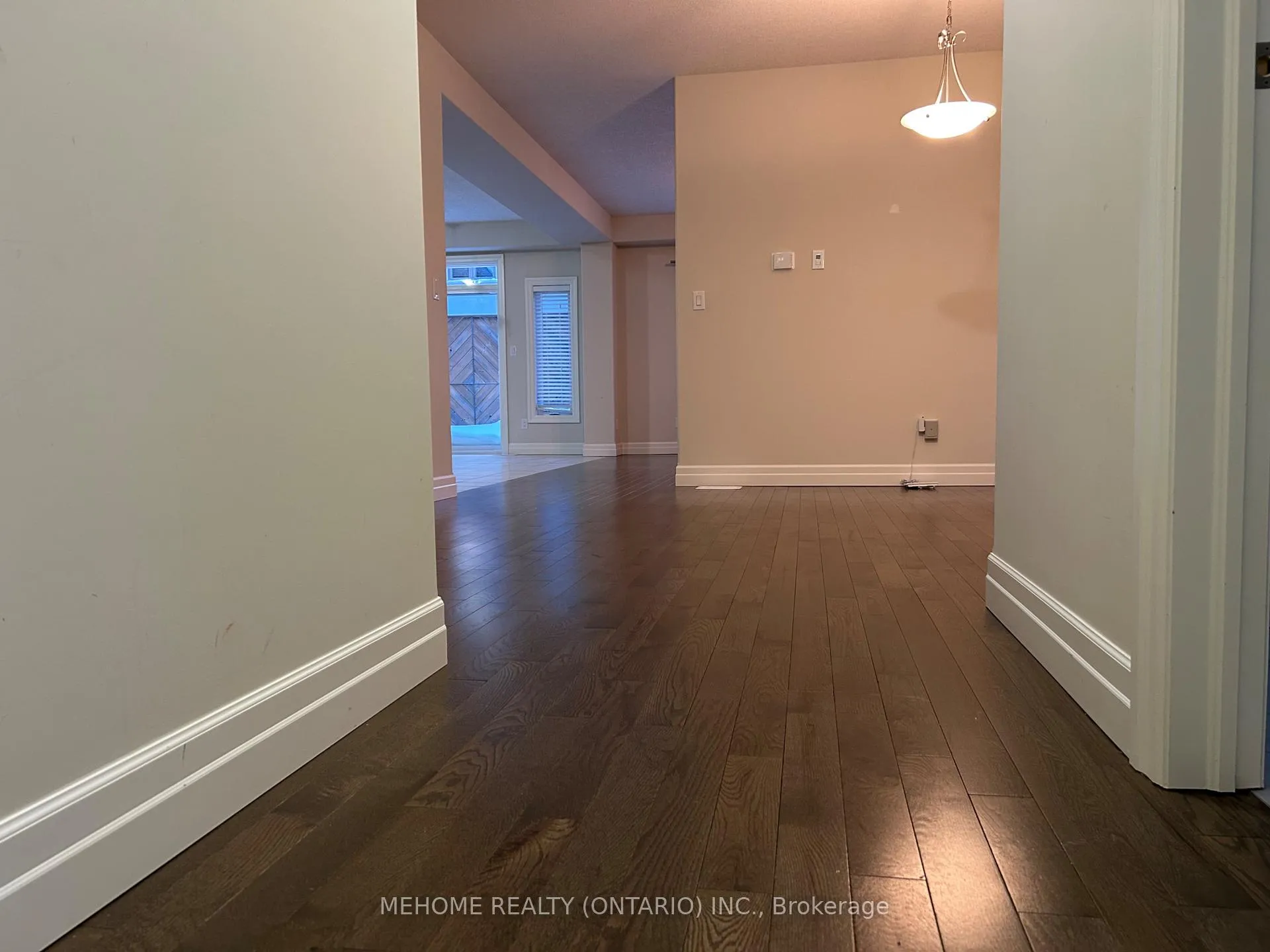 Photo 5 of 201 Spring Garden Drive, Waterloo — HOMEH