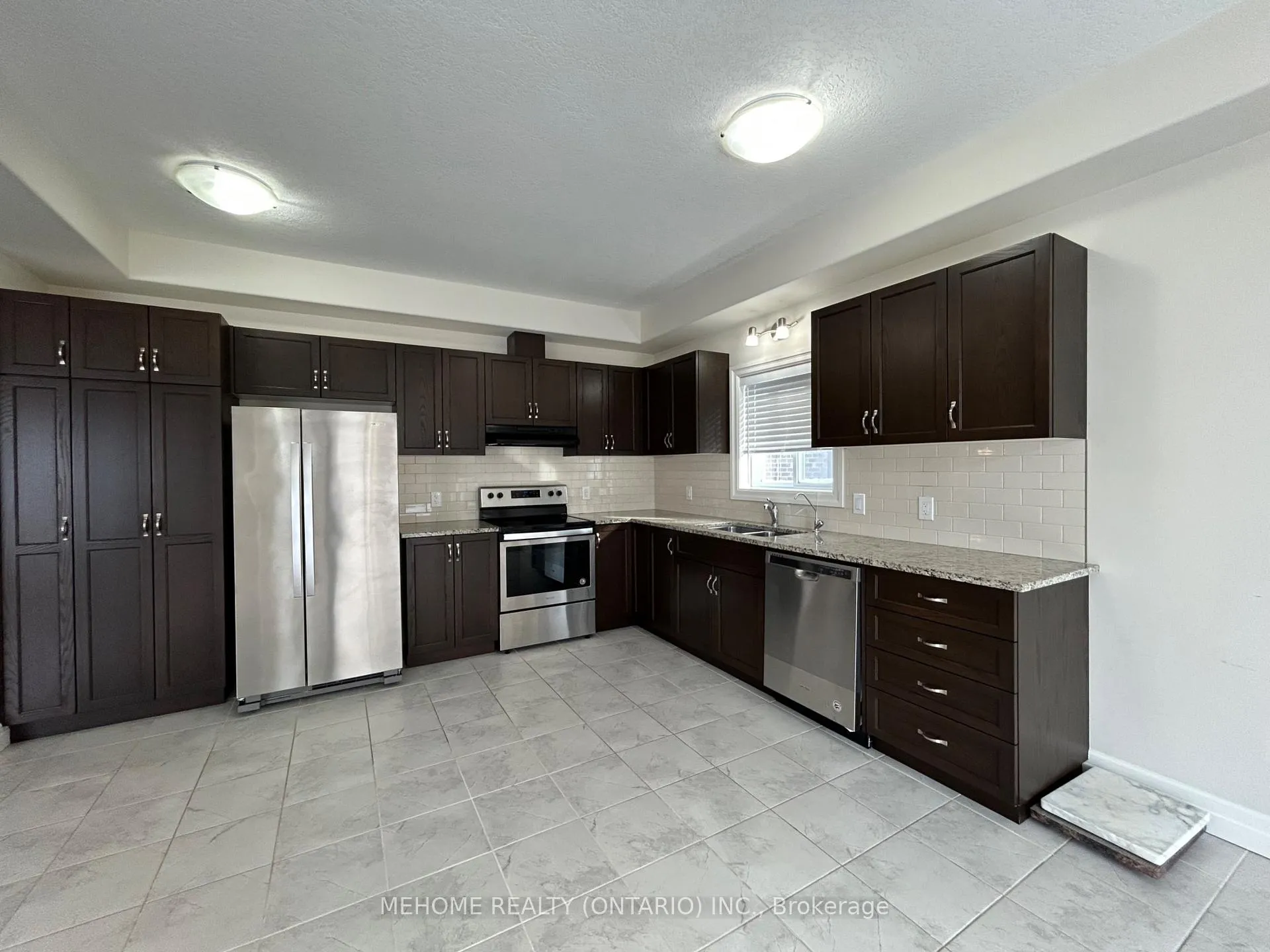 Photo 9 of 201 Spring Garden Drive, Waterloo — HOMEH